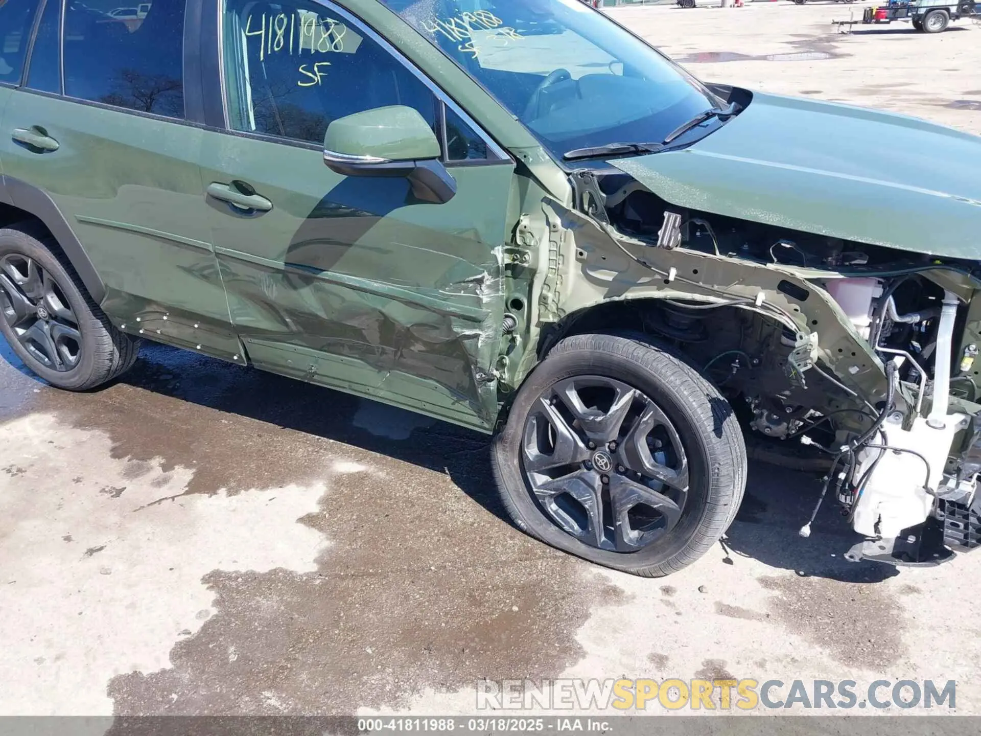 6 Photograph of a damaged car 2T3J1RFV3RW442580 TOYOTA RAV4 2024