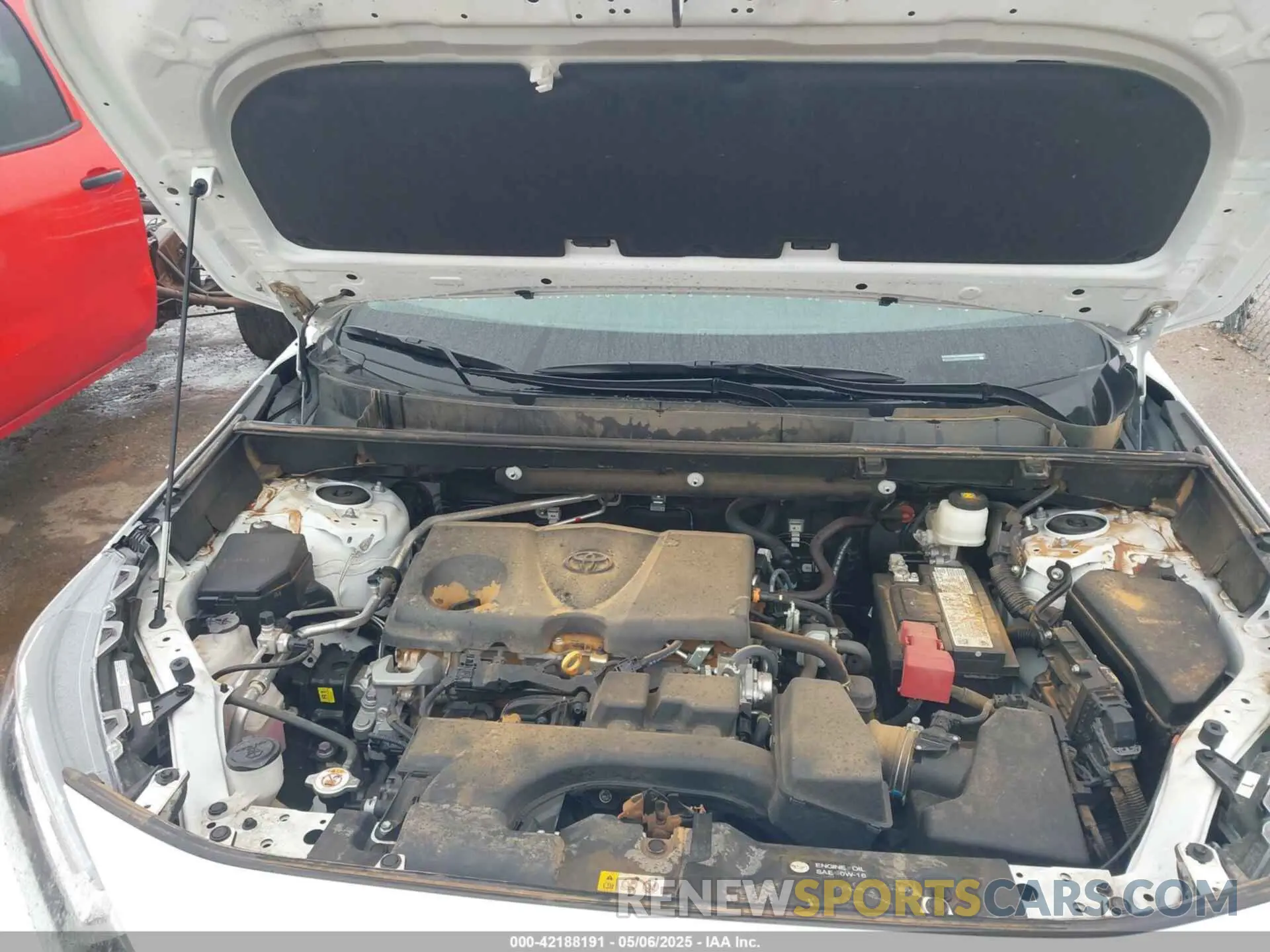 10 Photograph of a damaged car 2T3J1RFV5RW412979 TOYOTA RAV4 2024