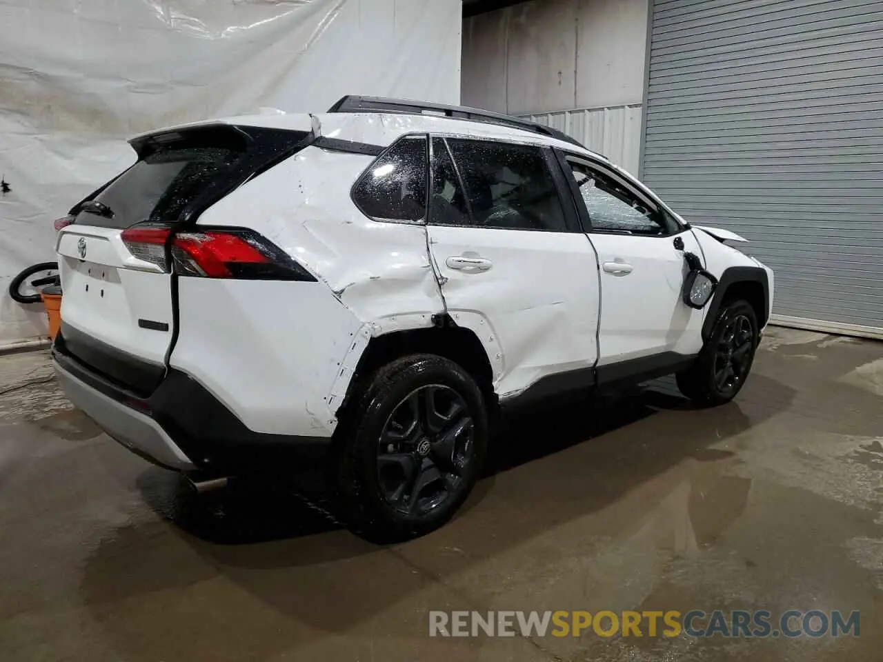 3 Photograph of a damaged car 2T3J1RFV5RW465715 TOYOTA RAV4 2024