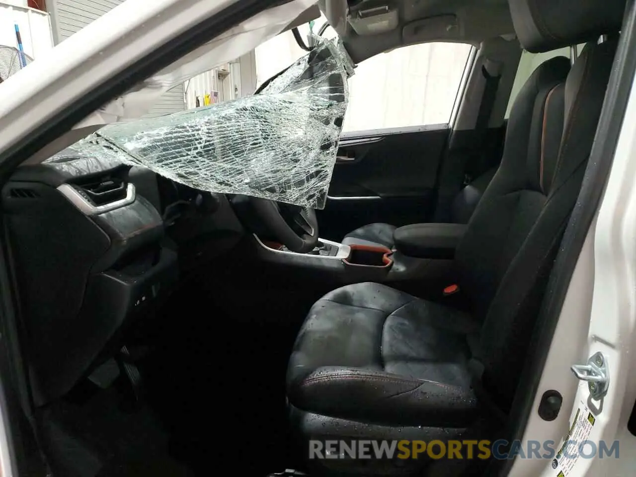 7 Photograph of a damaged car 2T3J1RFV5RW465715 TOYOTA RAV4 2024