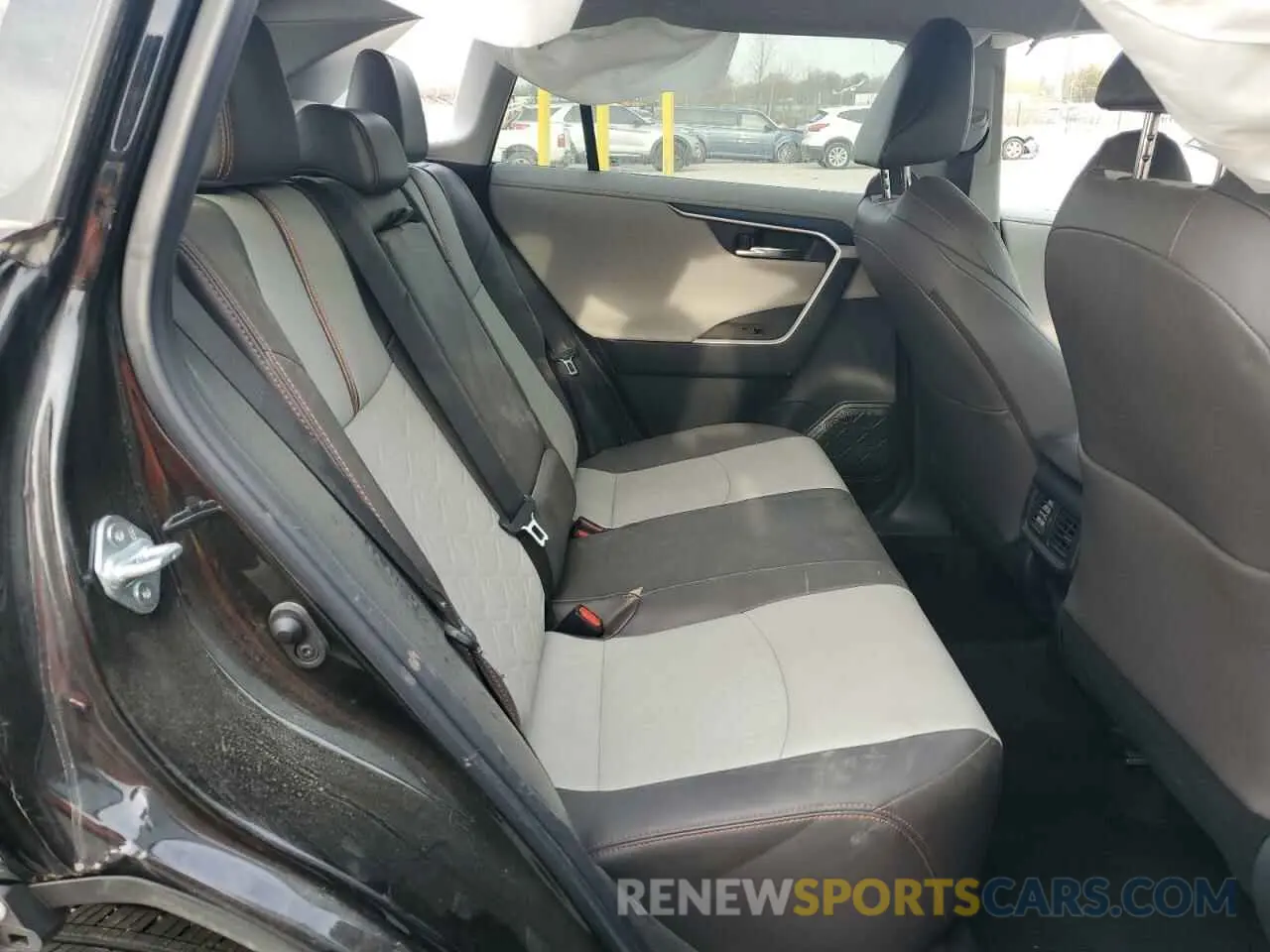 11 Photograph of a damaged car 2T3J1RFV6RW461253 TOYOTA RAV4 2024