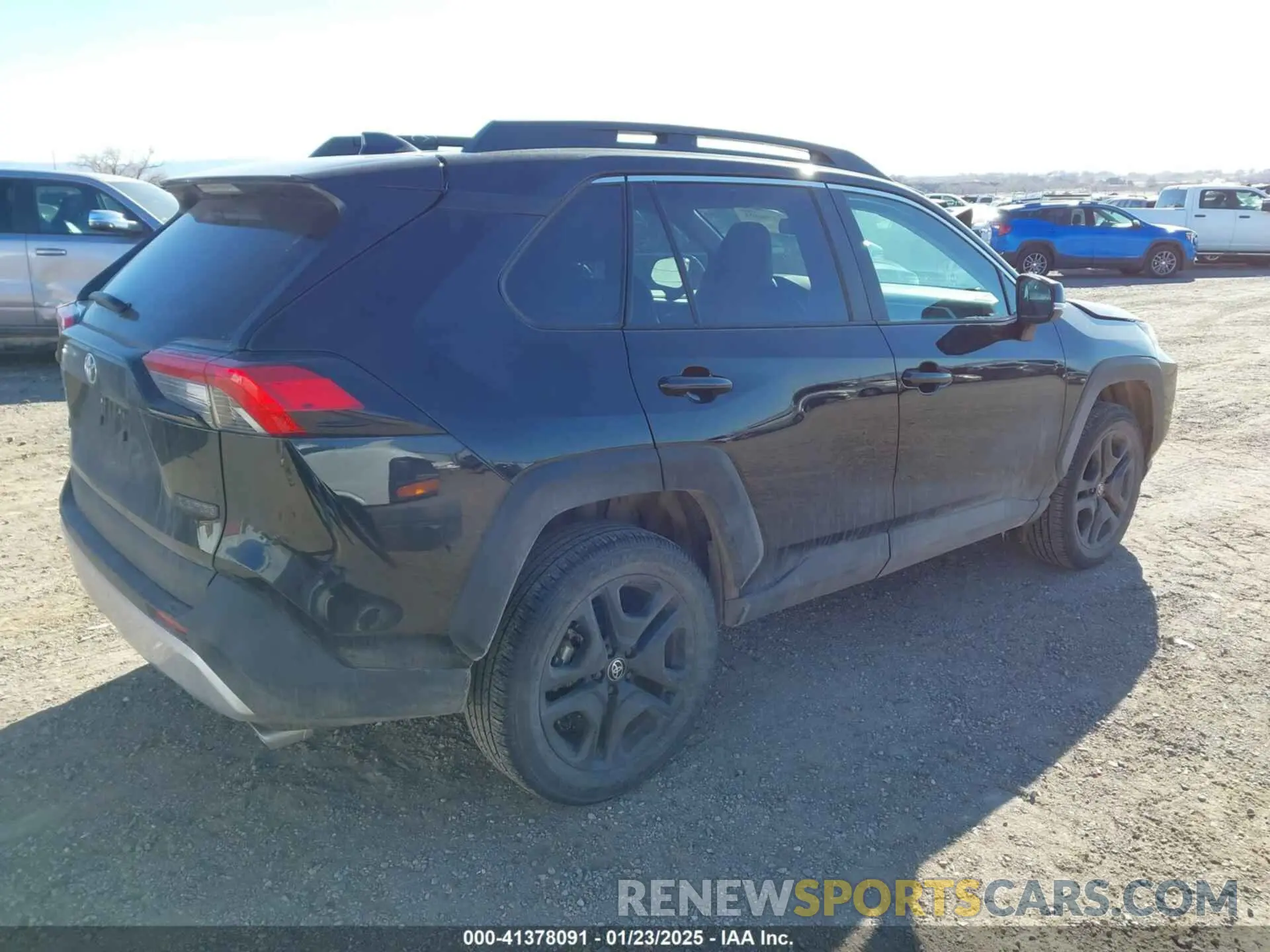4 Photograph of a damaged car 2T3J1RFV8RW470004 TOYOTA RAV4 2024