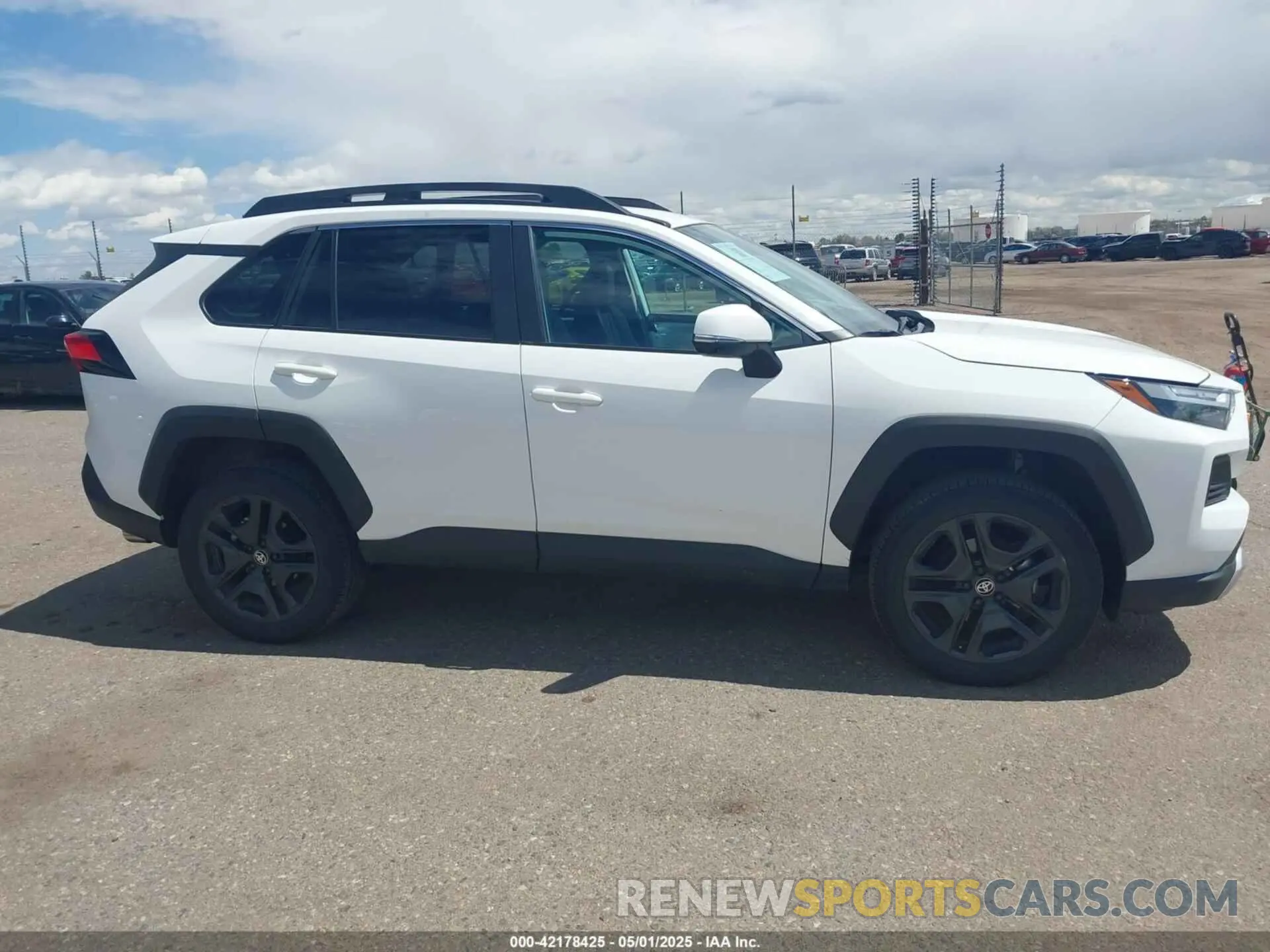 13 Photograph of a damaged car 2T3J1RFV8RW472982 TOYOTA RAV4 2024