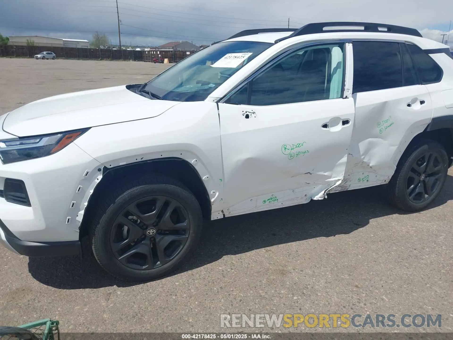 6 Photograph of a damaged car 2T3J1RFV8RW472982 TOYOTA RAV4 2024
