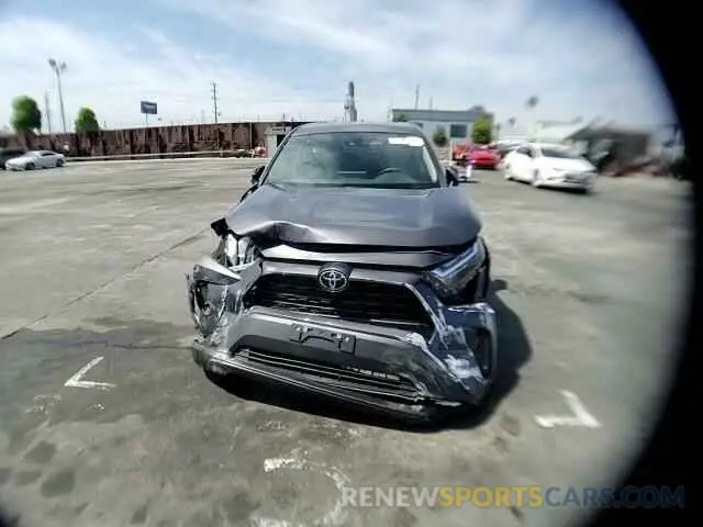 13 Photograph of a damaged car 2T3K1RFV0RW329304 TOYOTA RAV4 2024