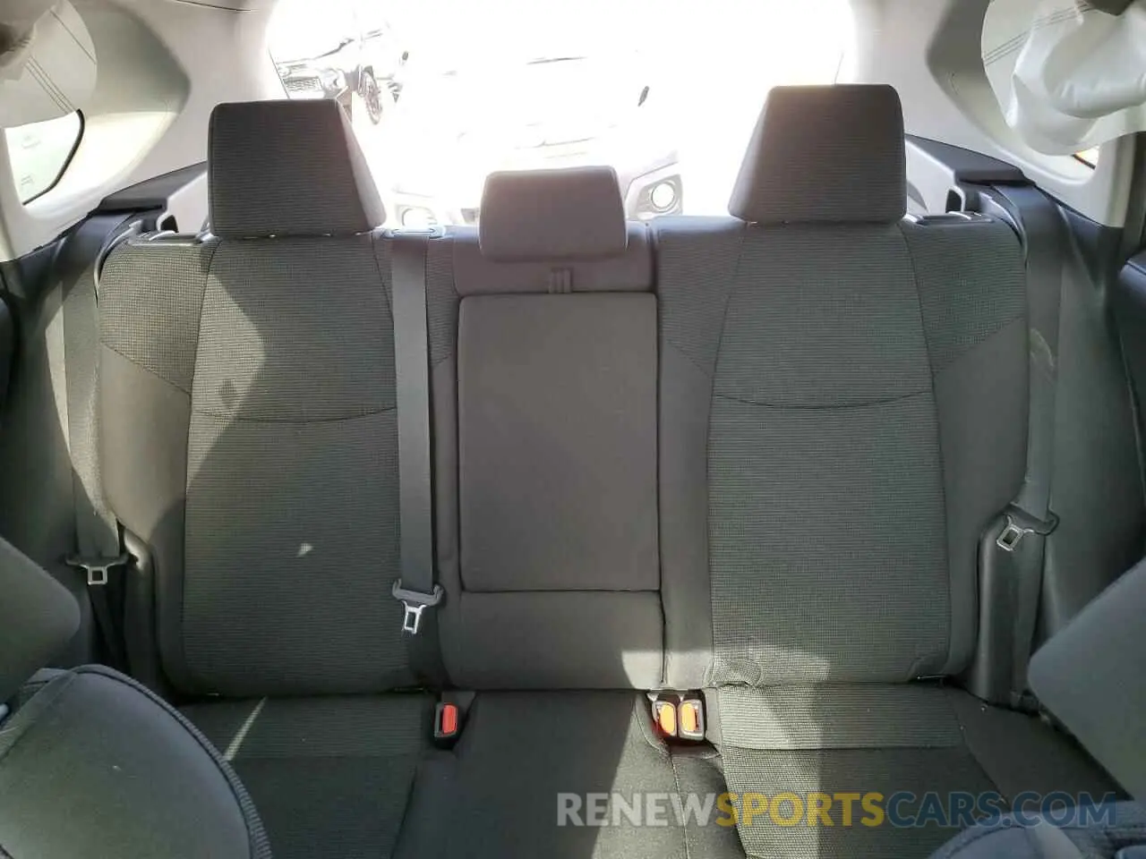 10 Photograph of a damaged car 2T3K1RFV1RW324063 TOYOTA RAV4 2024