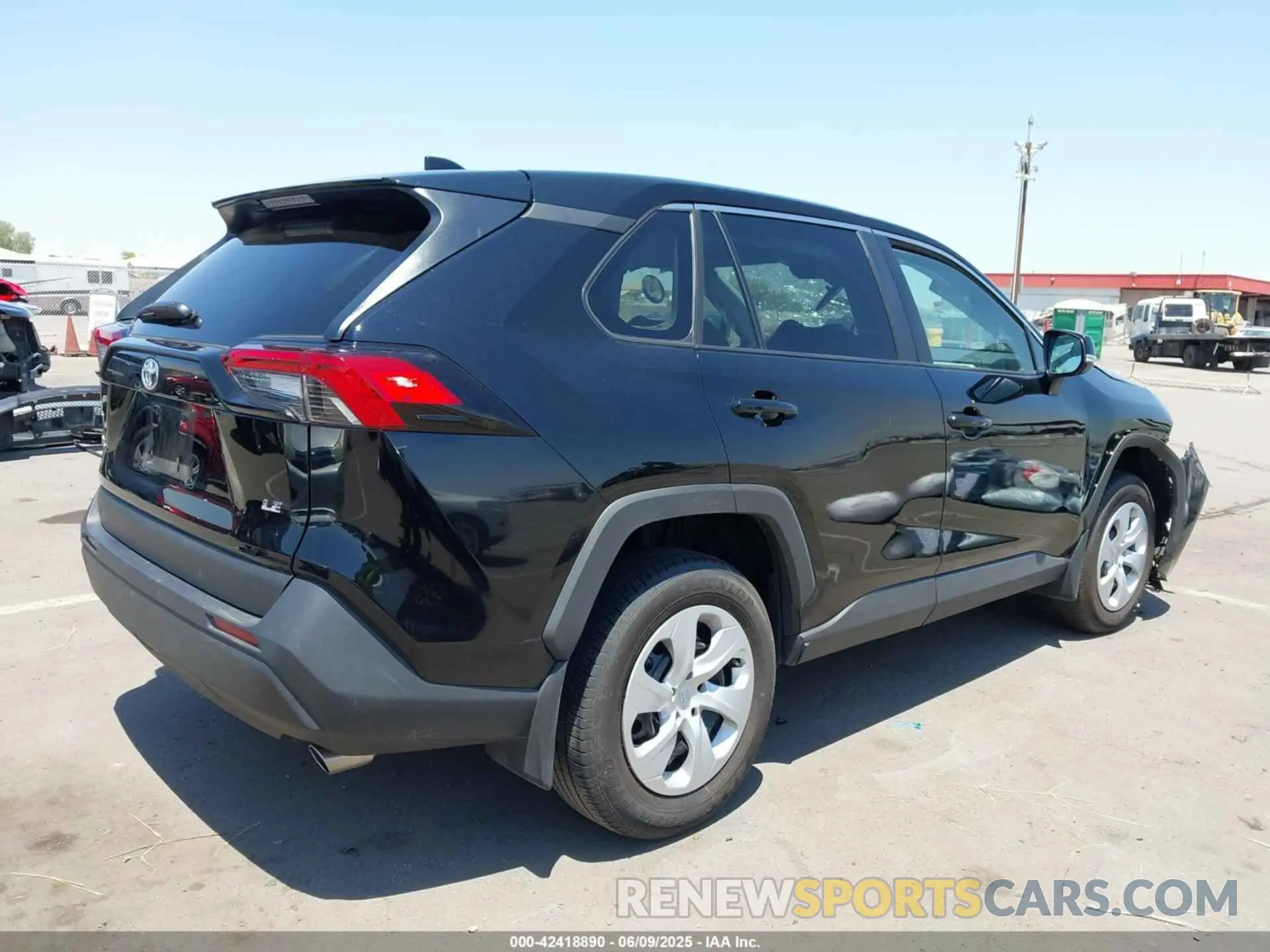 4 Photograph of a damaged car 2T3K1RFV5RC297063 TOYOTA RAV4 2024