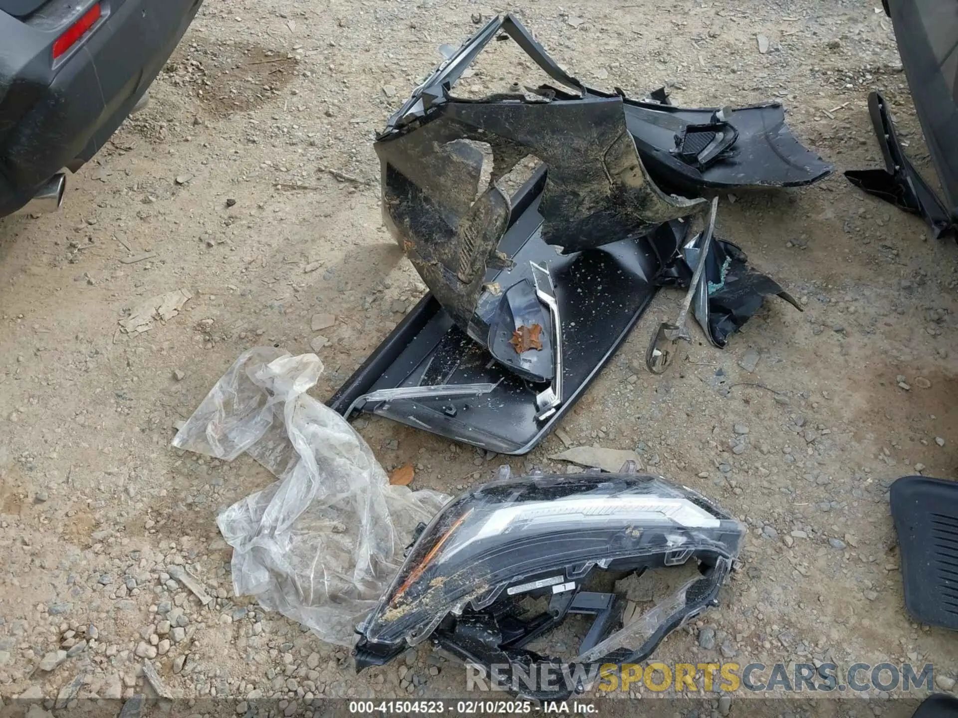 12 Photograph of a damaged car 2T3K1RFV7RC277770 TOYOTA RAV4 2024