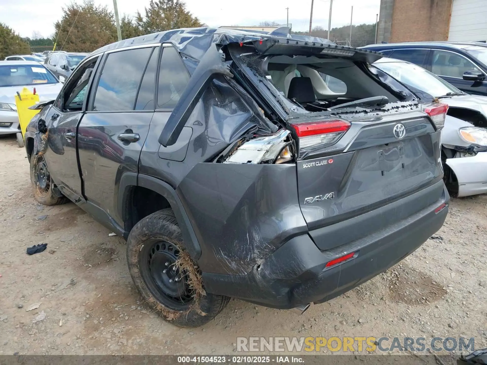 3 Photograph of a damaged car 2T3K1RFV7RC277770 TOYOTA RAV4 2024