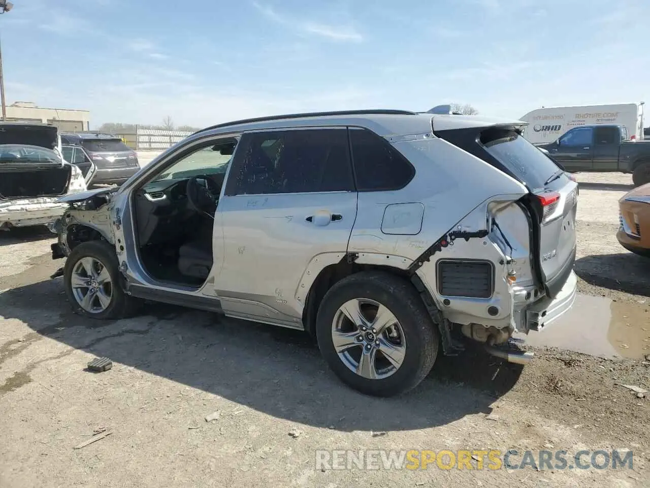 2 Photograph of a damaged car 2T3LWRFV0RW222419 TOYOTA RAV4 2024