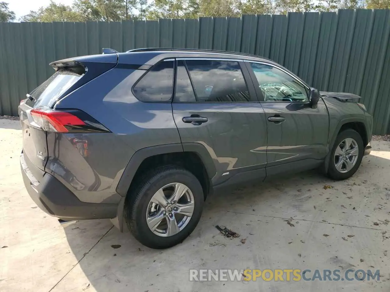 3 Photograph of a damaged car 2T3LWRFV3RW225024 TOYOTA RAV4 2024