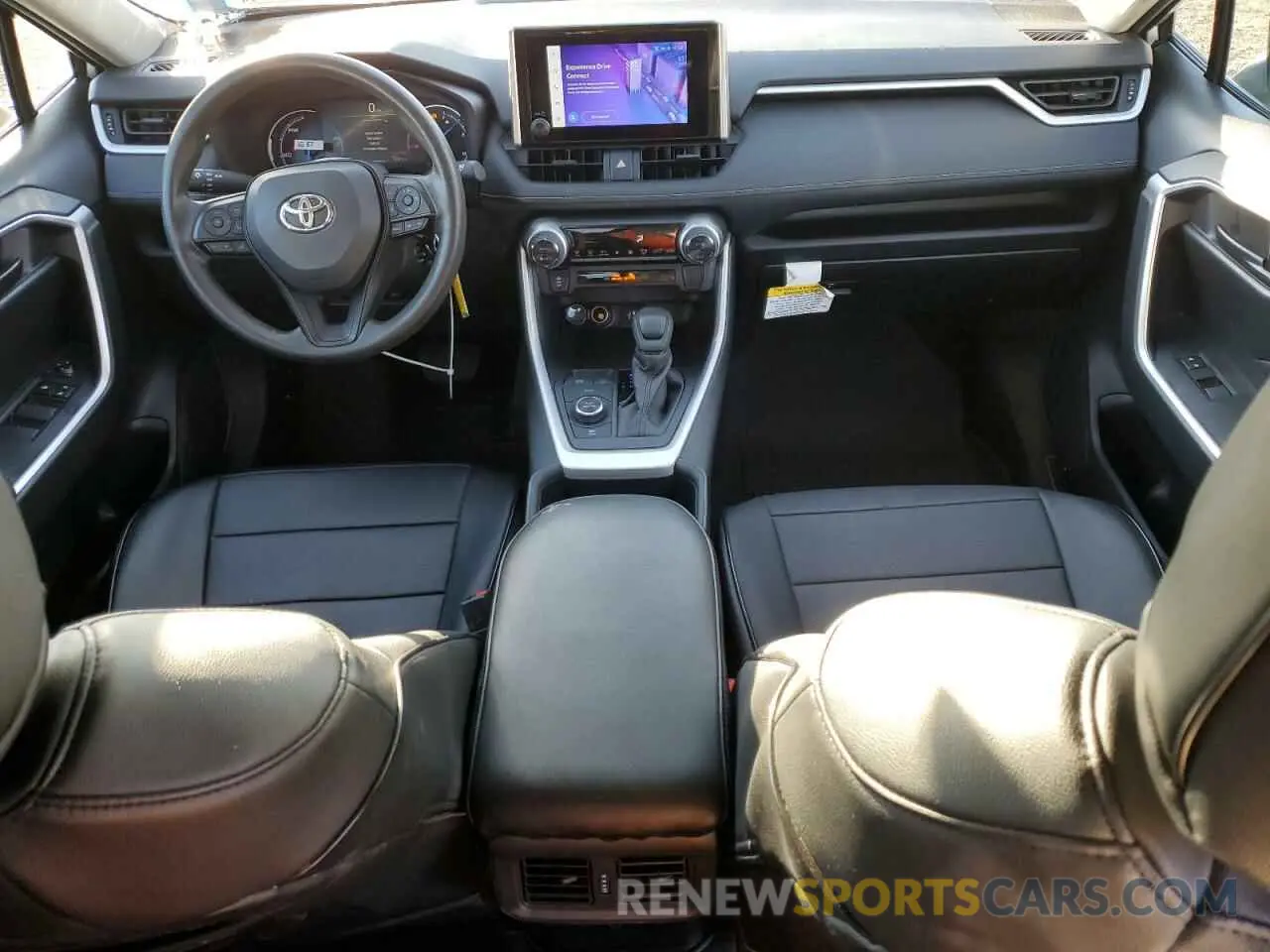 8 Photograph of a damaged car 2T3LWRFV6RW202918 TOYOTA RAV4 2024