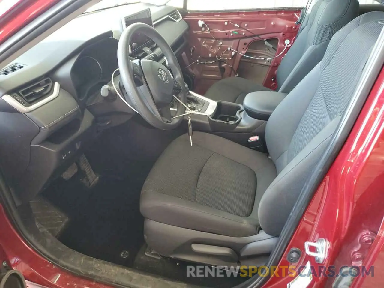 7 Photograph of a damaged car 2T3LWRFV7RW209635 TOYOTA RAV4 2024