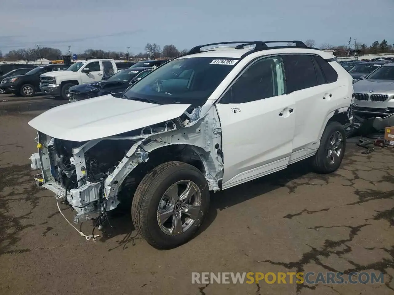 1 Photograph of a damaged car 2T3LWRFV7RW251108 TOYOTA RAV4 2024