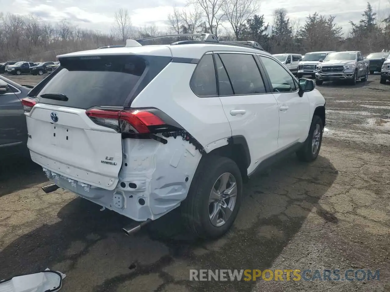 3 Photograph of a damaged car 2T3LWRFV7RW251108 TOYOTA RAV4 2024