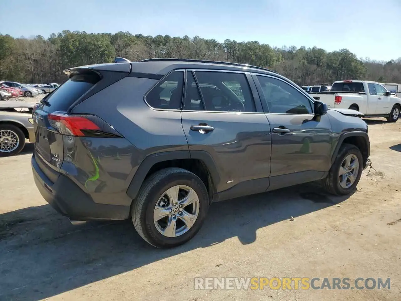 3 Photograph of a damaged car 2T3LWRFV8RW202757 TOYOTA RAV4 2024