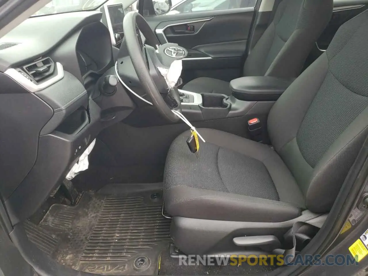7 Photograph of a damaged car 2T3LWRFV8RW202757 TOYOTA RAV4 2024