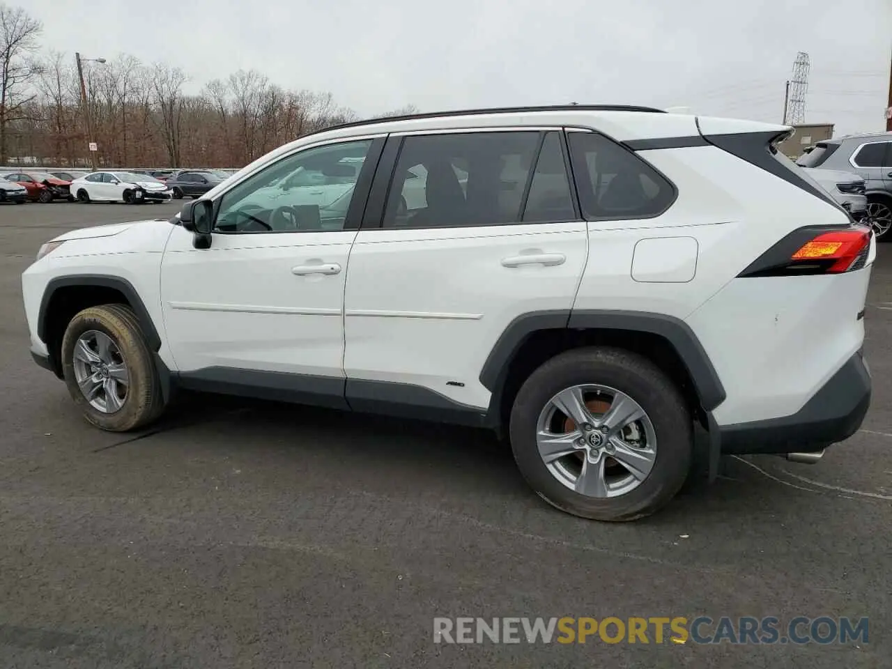 2 Photograph of a damaged car 2T3LWRFVXRW210570 TOYOTA RAV4 2024