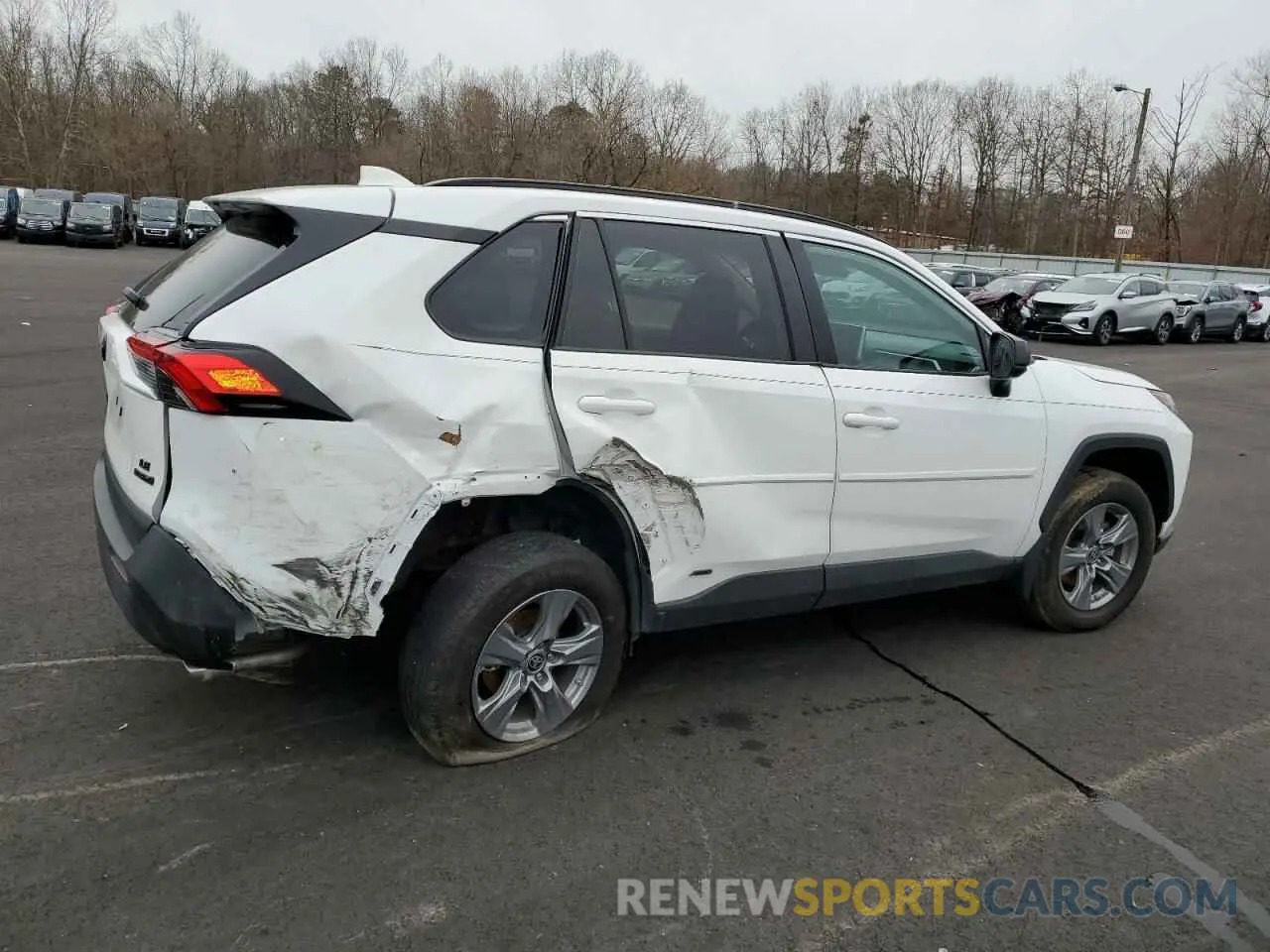 3 Photograph of a damaged car 2T3LWRFVXRW210570 TOYOTA RAV4 2024