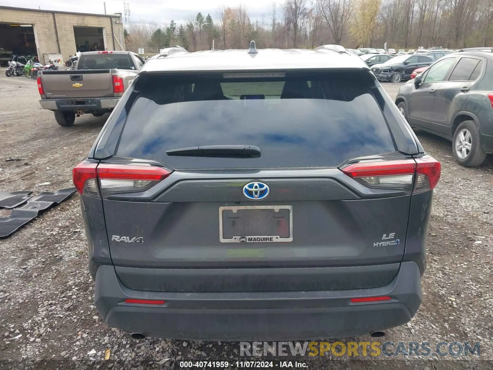 16 Photograph of a damaged car 2T3MWRFV9RW223119 TOYOTA RAV4 2024