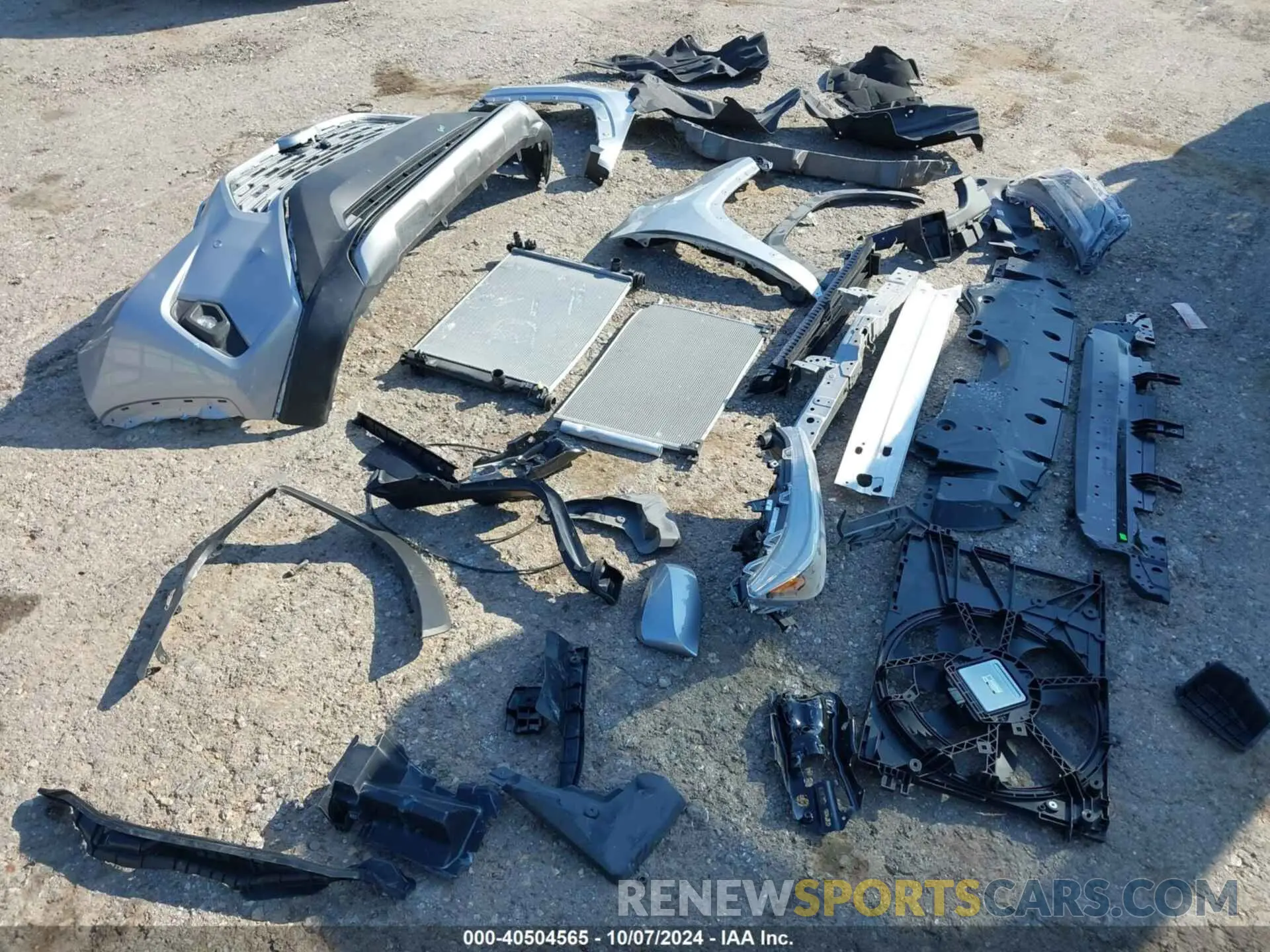 18 Photograph of a damaged car 2T3N1RFVXRW463198 TOYOTA RAV4 2024