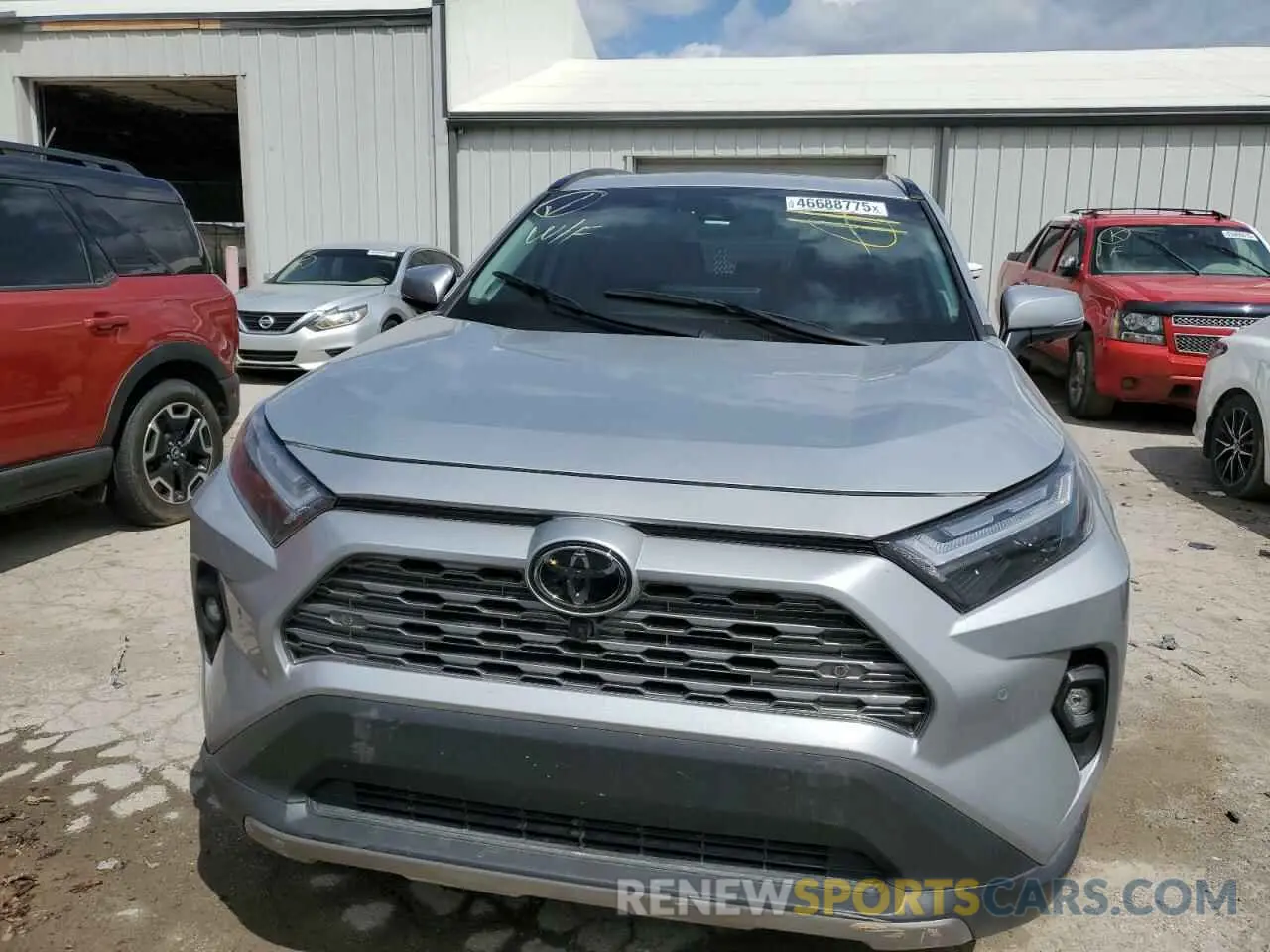 5 Photograph of a damaged car 2T3N1RFVXRW470488 TOYOTA RAV4 2024