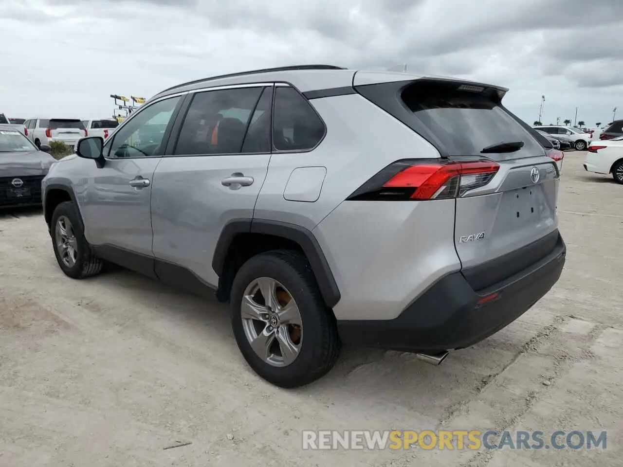 2 Photograph of a damaged car 2T3P1RFV0RC408463 TOYOTA RAV4 2024