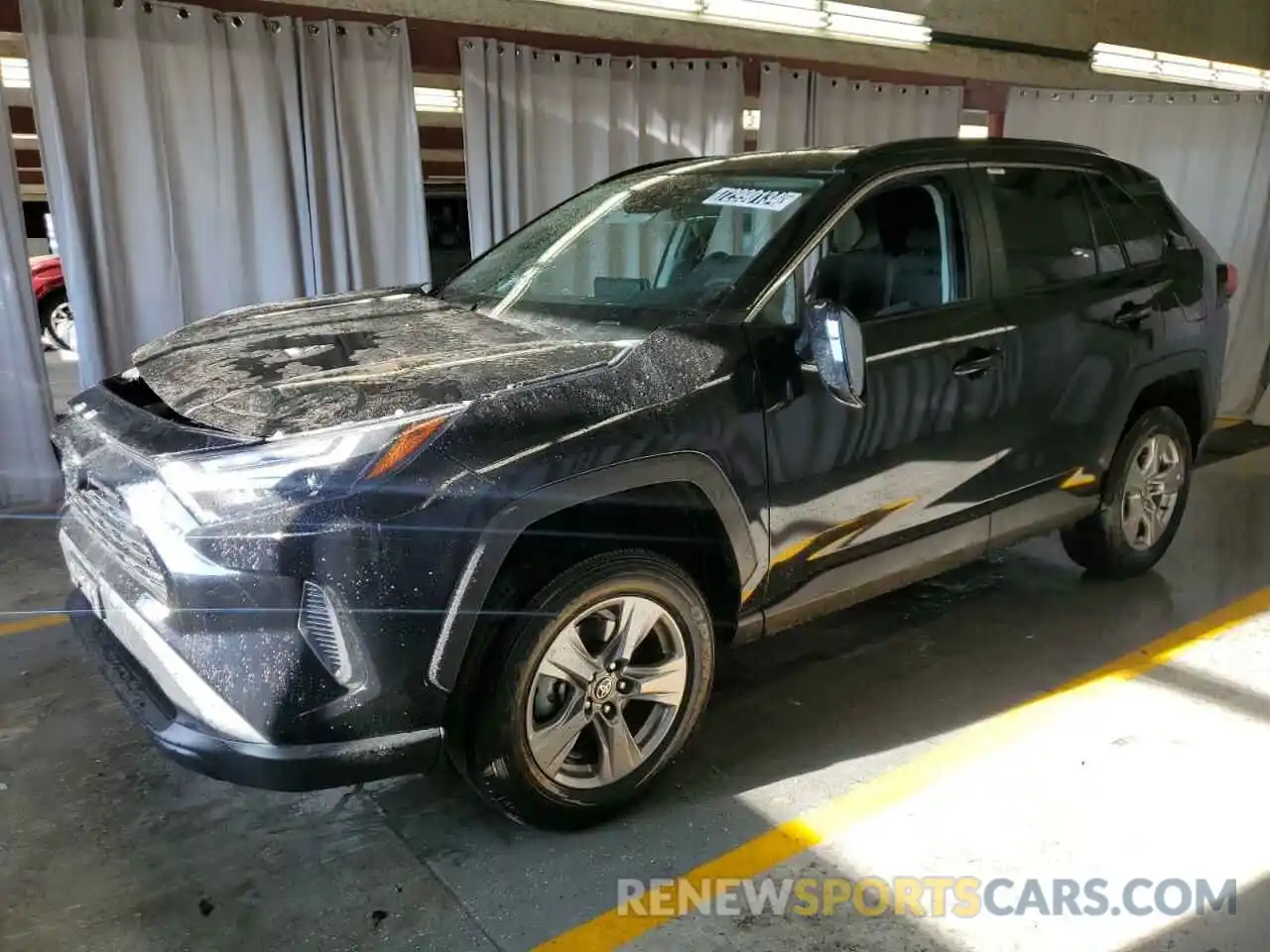 1 Photograph of a damaged car 2T3P1RFV0RC411962 TOYOTA RAV4 2024