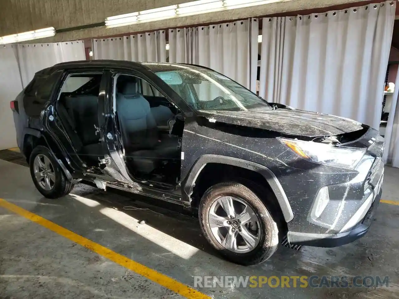 4 Photograph of a damaged car 2T3P1RFV0RC411962 TOYOTA RAV4 2024