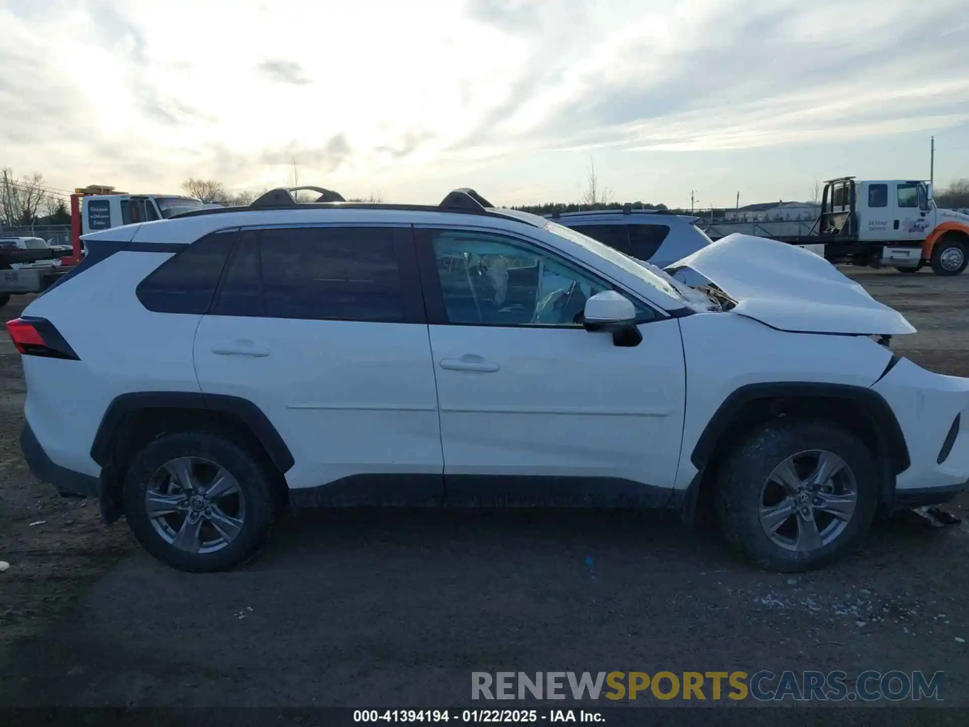 12 Photograph of a damaged car 2T3P1RFV0RC447702 TOYOTA RAV4 2024