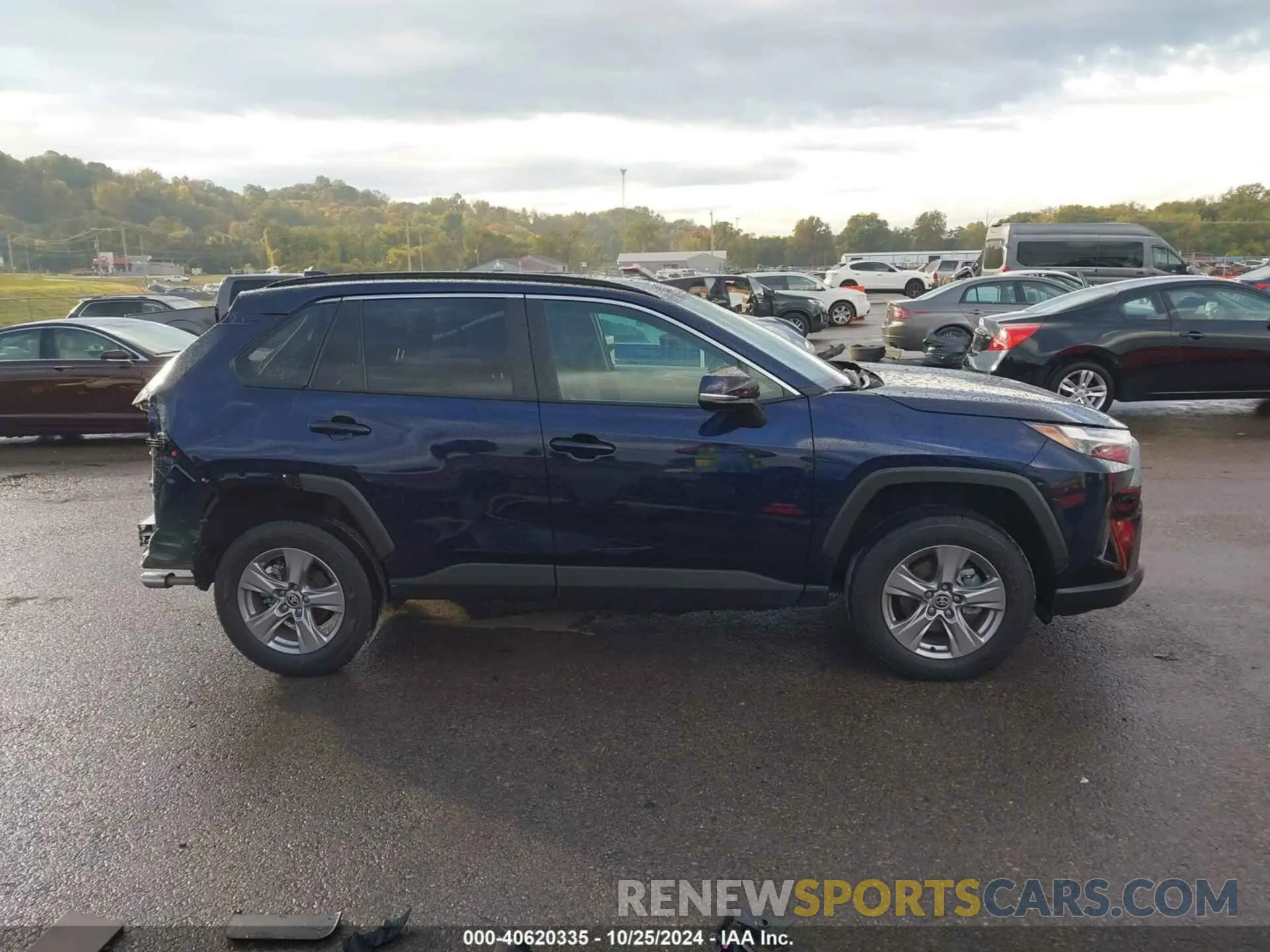14 Photograph of a damaged car 2T3P1RFV0RW409160 TOYOTA RAV4 2024
