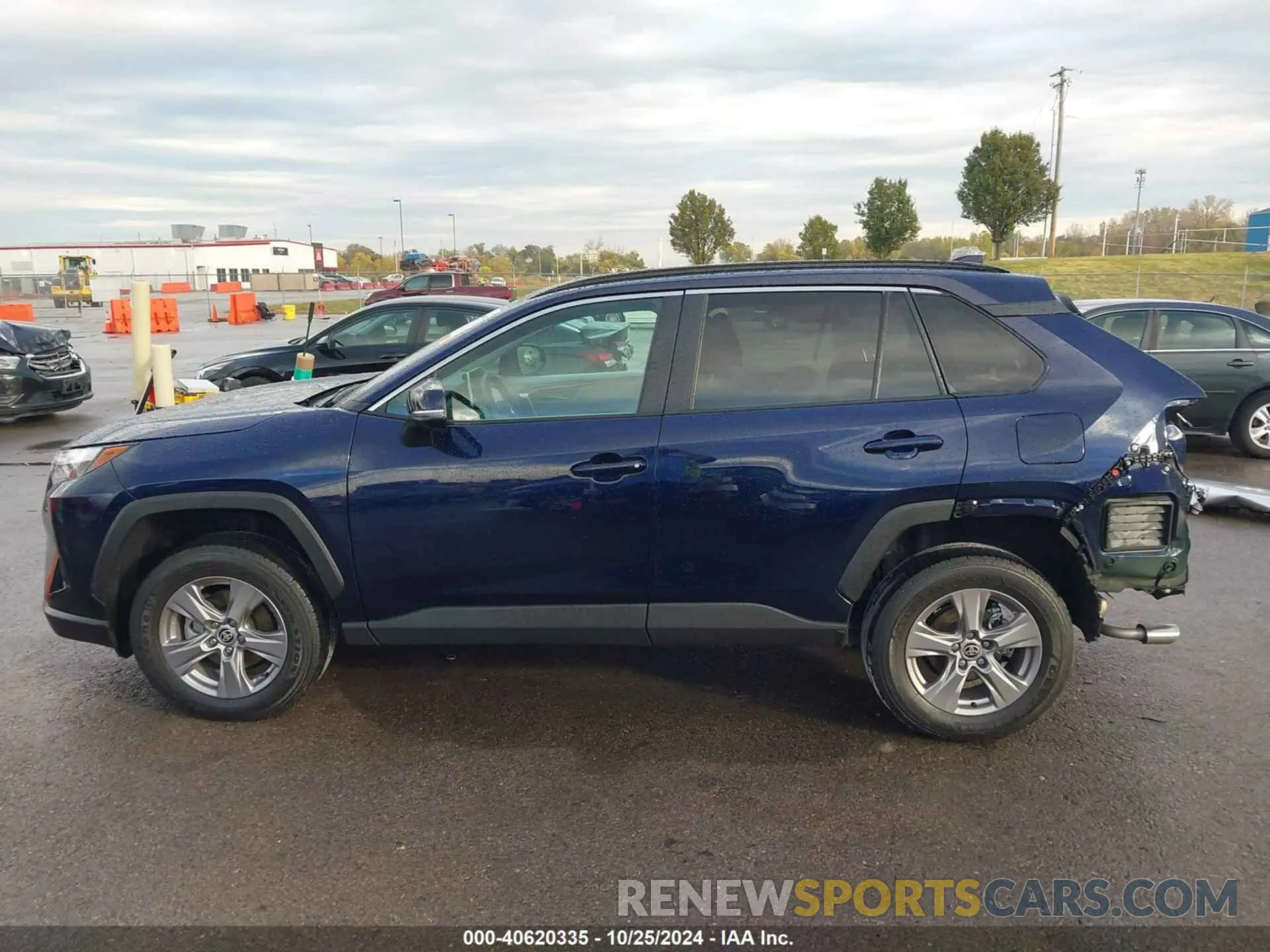15 Photograph of a damaged car 2T3P1RFV0RW409160 TOYOTA RAV4 2024