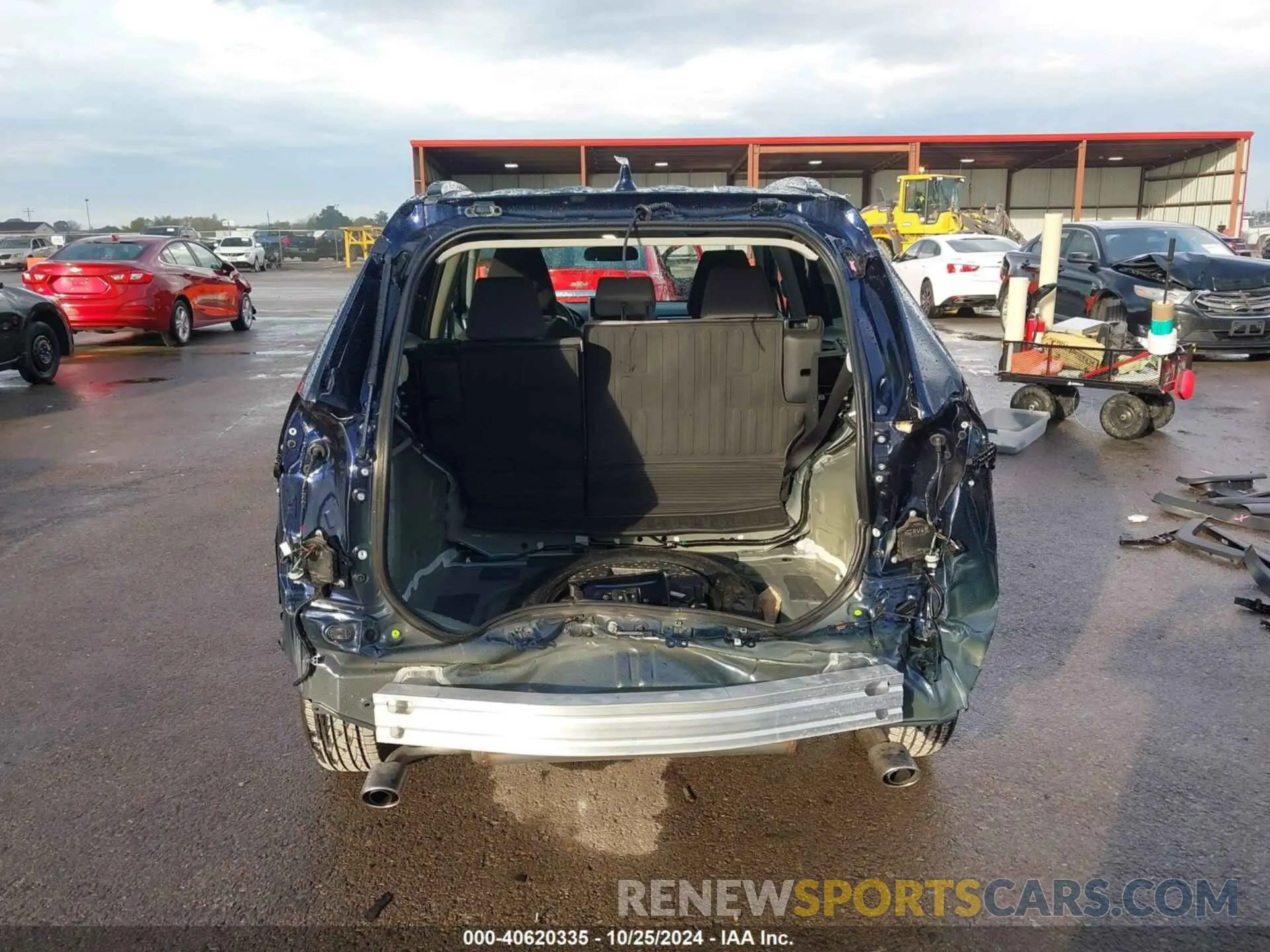 17 Photograph of a damaged car 2T3P1RFV0RW409160 TOYOTA RAV4 2024