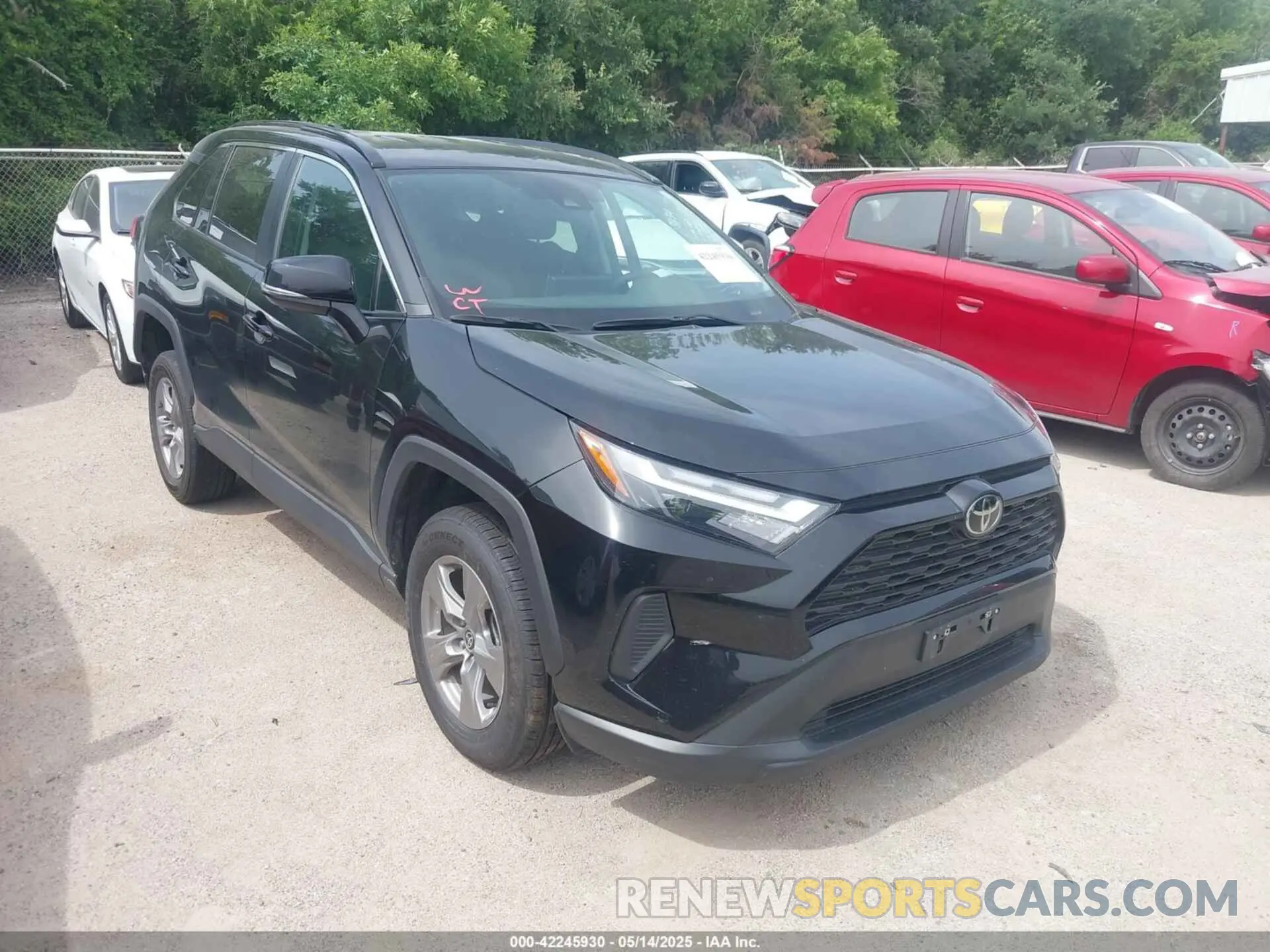 1 Photograph of a damaged car 2T3P1RFV0RW419073 TOYOTA RAV4 2024