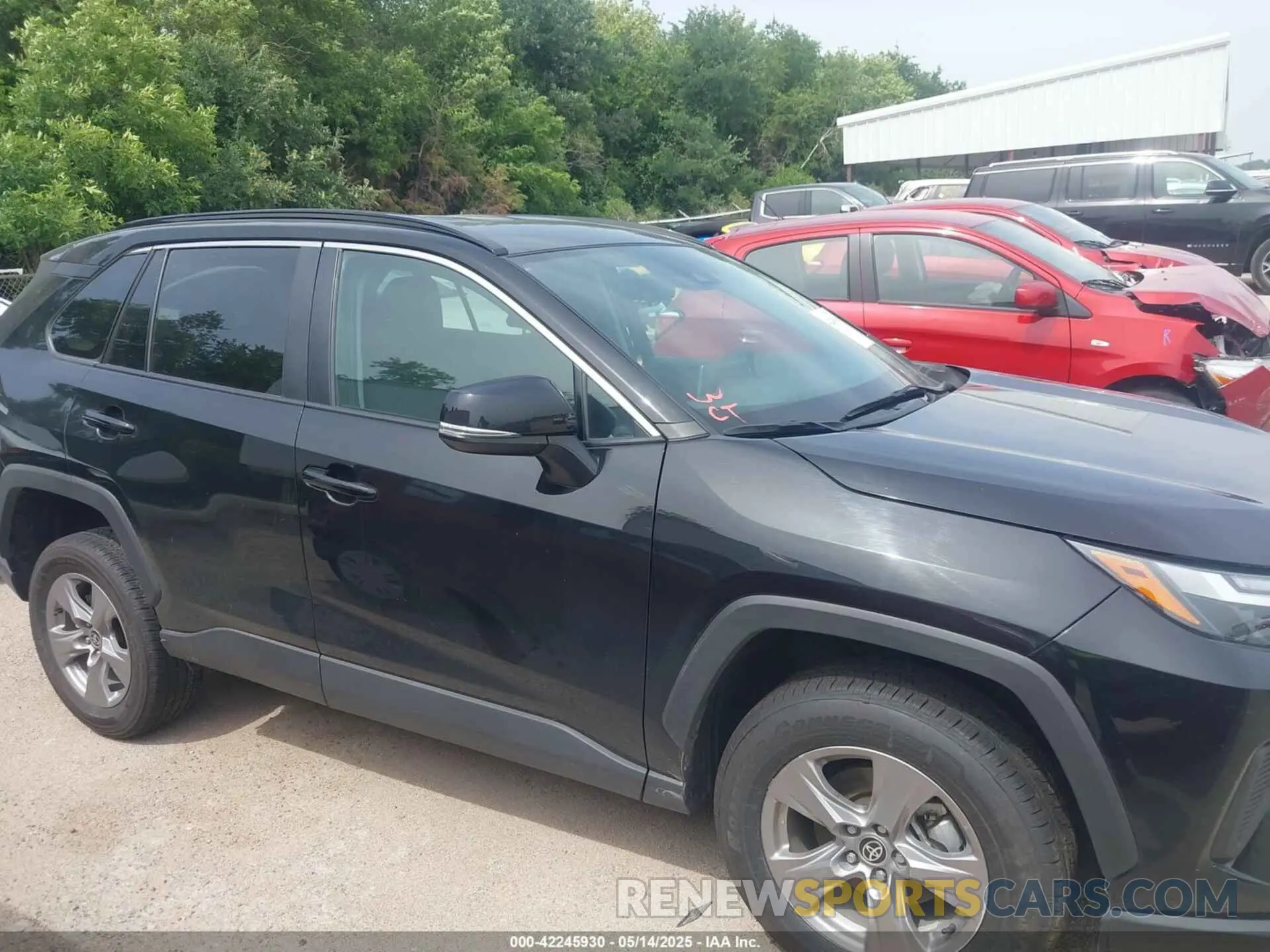 13 Photograph of a damaged car 2T3P1RFV0RW419073 TOYOTA RAV4 2024