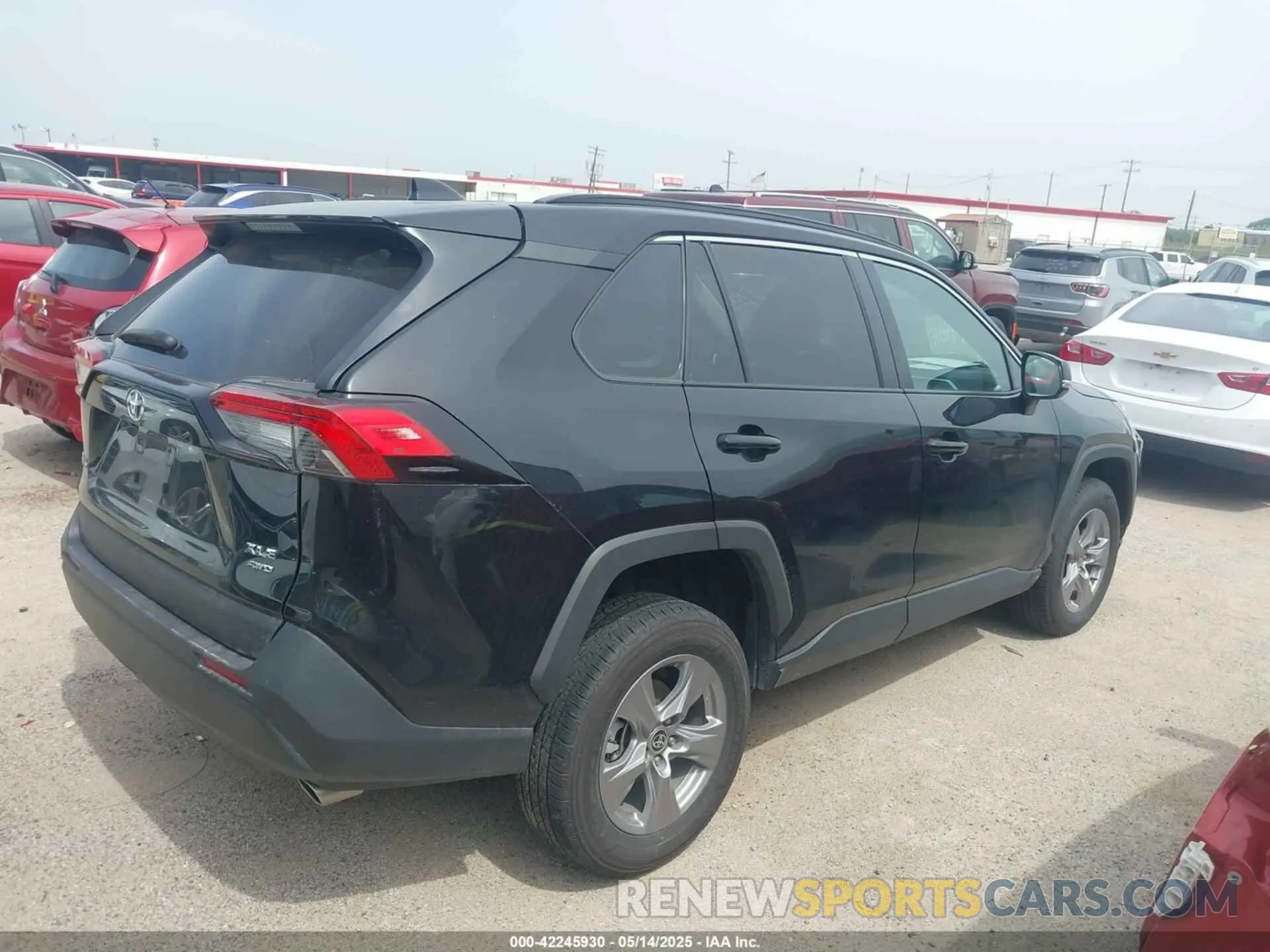 4 Photograph of a damaged car 2T3P1RFV0RW419073 TOYOTA RAV4 2024