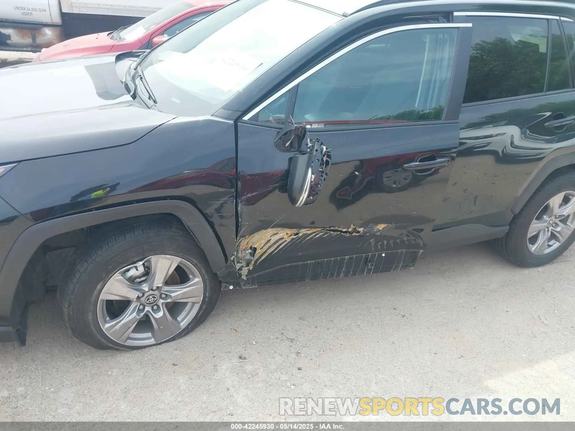 6 Photograph of a damaged car 2T3P1RFV0RW419073 TOYOTA RAV4 2024