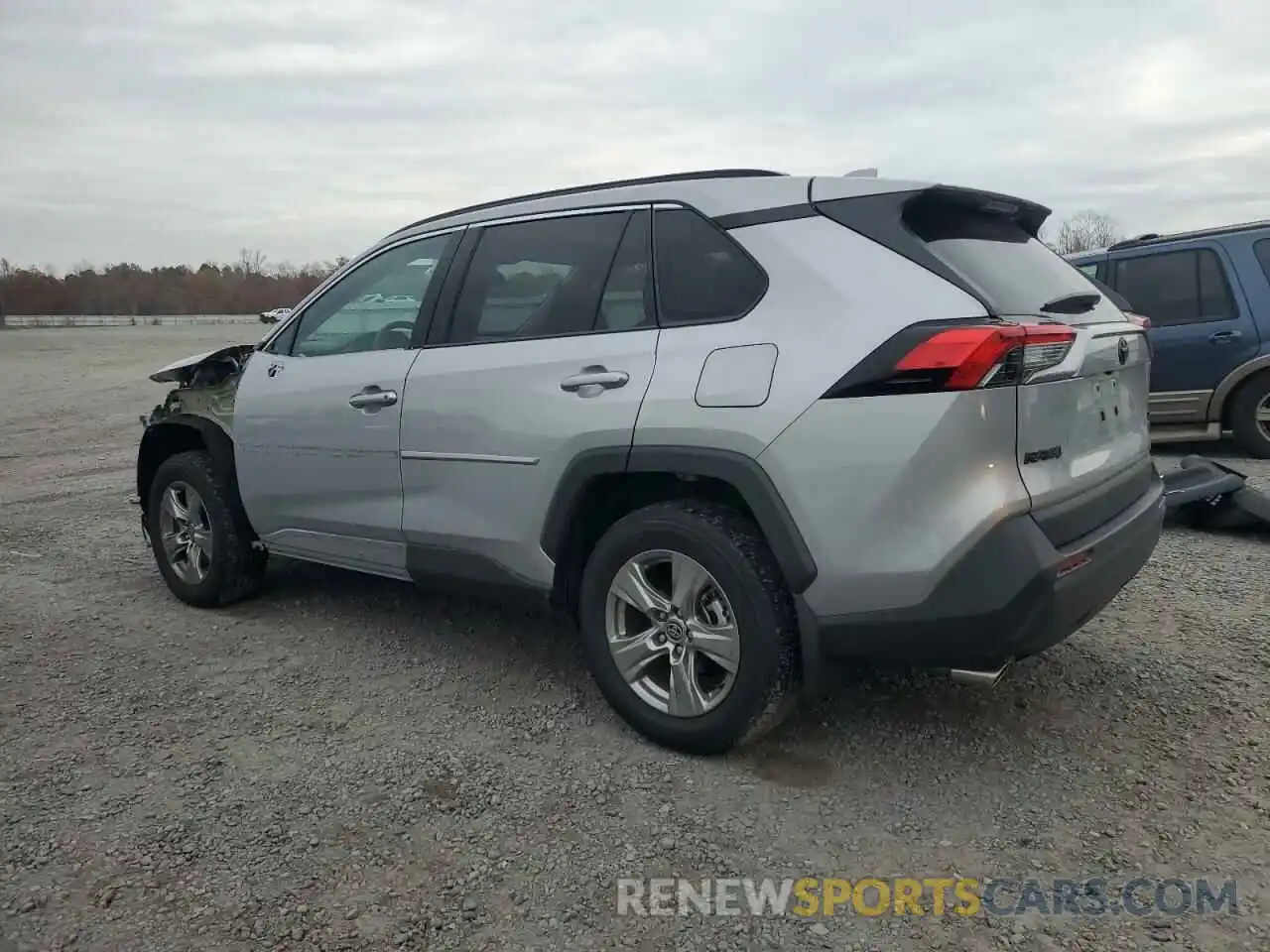 2 Photograph of a damaged car 2T3P1RFV0RW437251 TOYOTA RAV4 2024