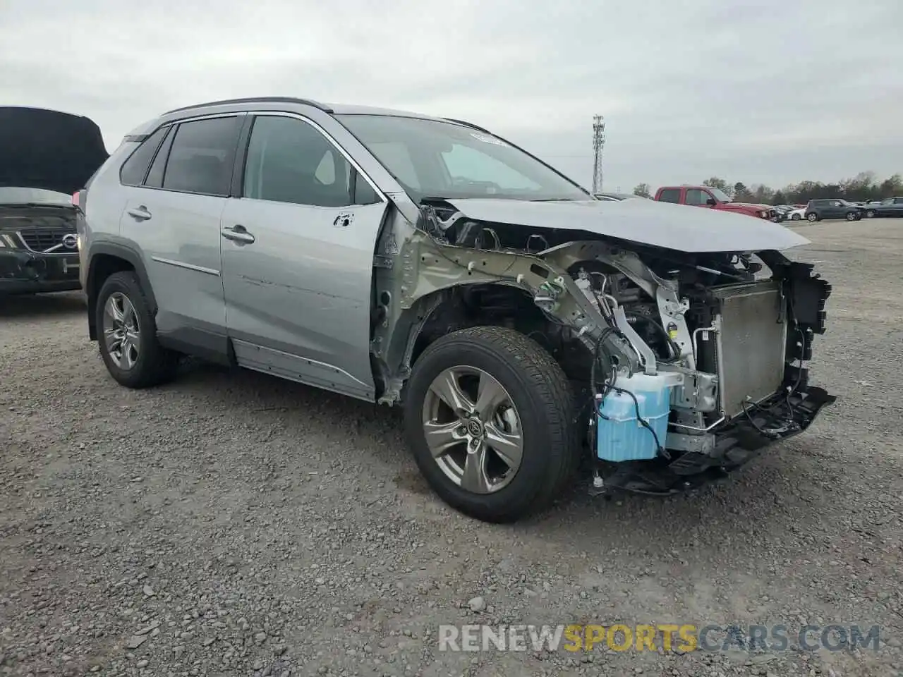 4 Photograph of a damaged car 2T3P1RFV0RW437251 TOYOTA RAV4 2024