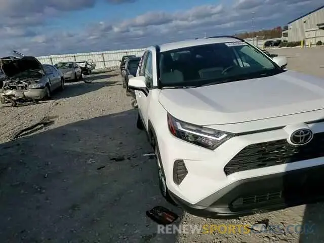 11 Photograph of a damaged car 2T3P1RFV0RW480195 TOYOTA RAV4 2024