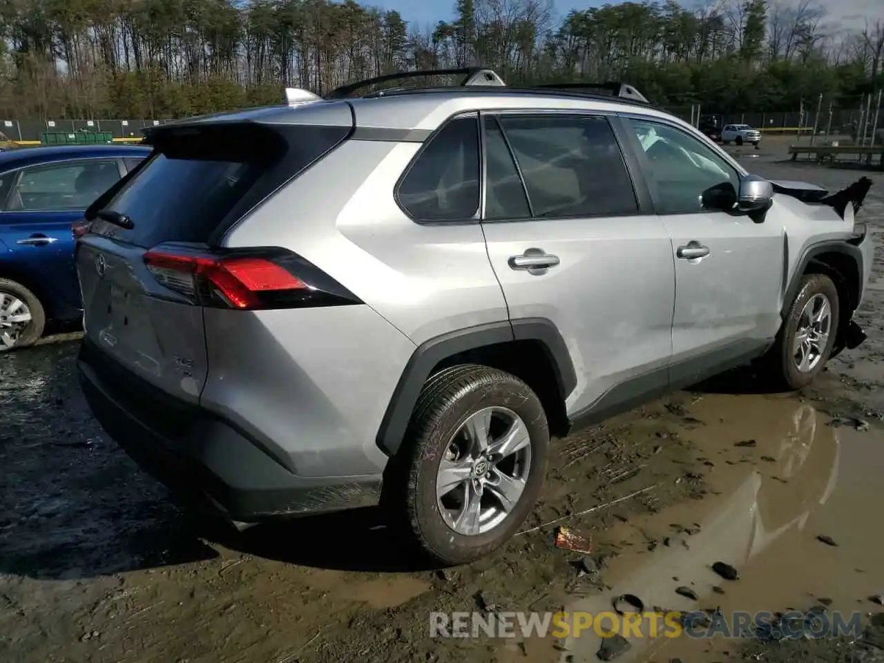 3 Photograph of a damaged car 2T3P1RFV1RC424641 TOYOTA RAV4 2024