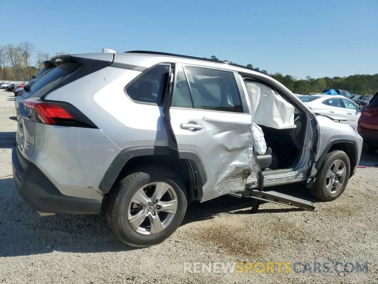3 Photograph of a damaged car 2T3P1RFV1RC432884 TOYOTA RAV4 2024