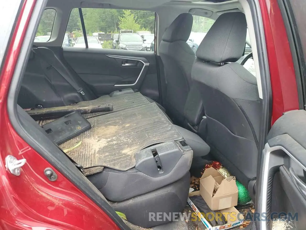 11 Photograph of a damaged car 2T3P1RFV1RW422211 TOYOTA RAV4 2024