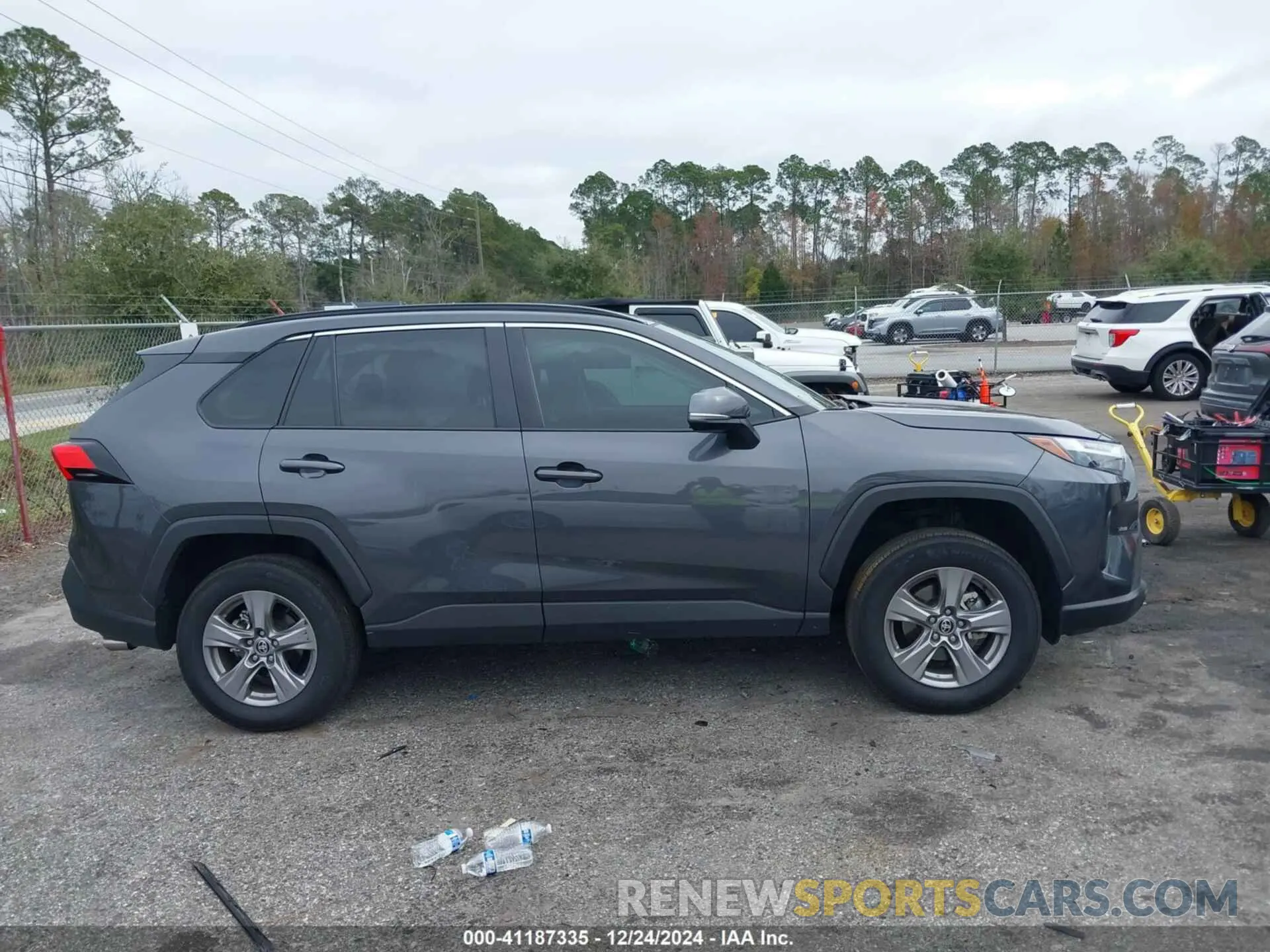 13 Photograph of a damaged car 2T3P1RFV1RW422693 TOYOTA RAV4 2024