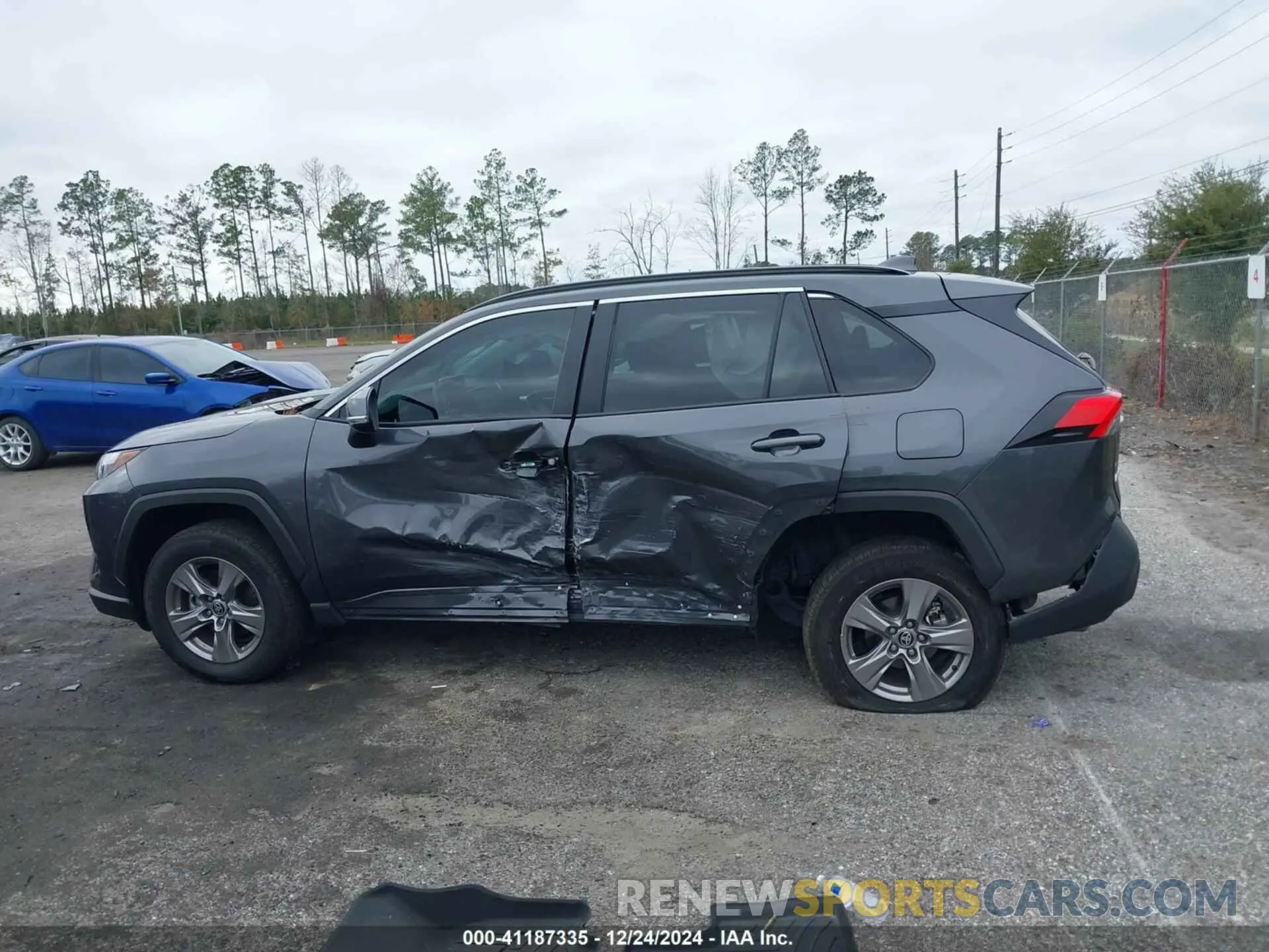 14 Photograph of a damaged car 2T3P1RFV1RW422693 TOYOTA RAV4 2024