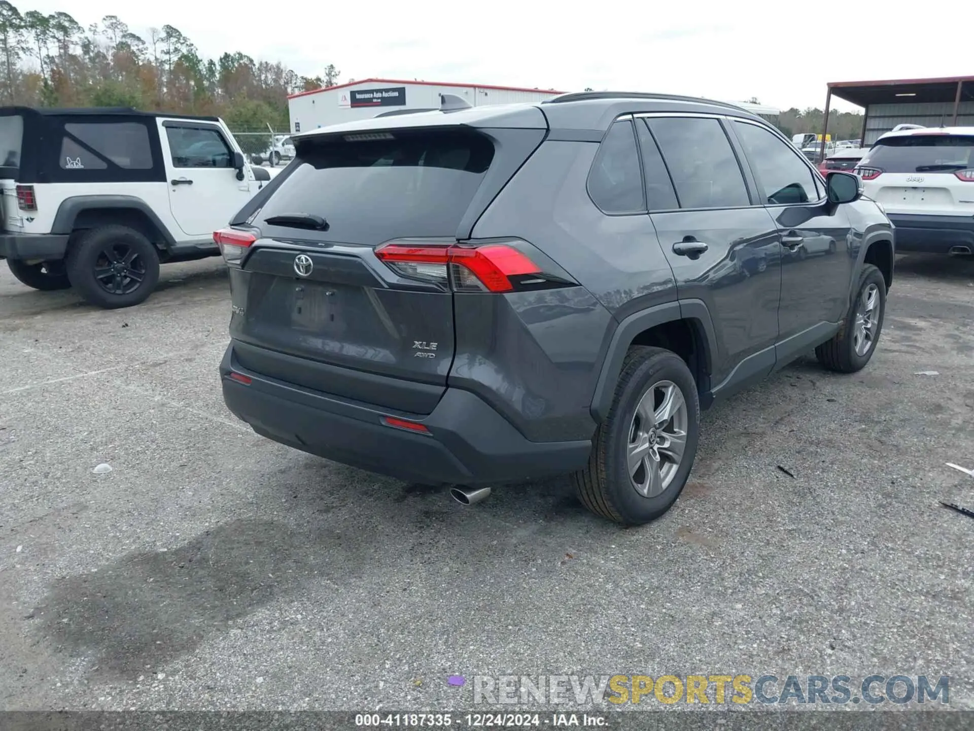 4 Photograph of a damaged car 2T3P1RFV1RW422693 TOYOTA RAV4 2024