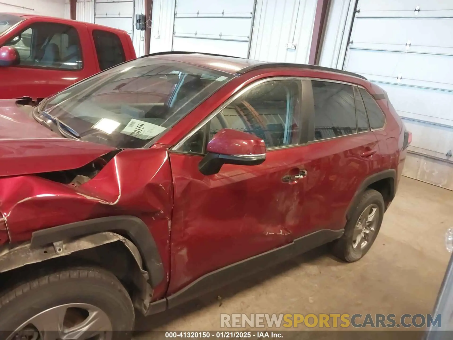 17 Photograph of a damaged car 2T3P1RFV1RW423570 TOYOTA RAV4 2024