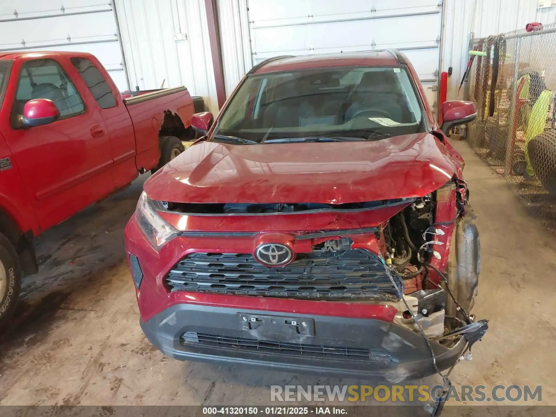 6 Photograph of a damaged car 2T3P1RFV1RW423570 TOYOTA RAV4 2024