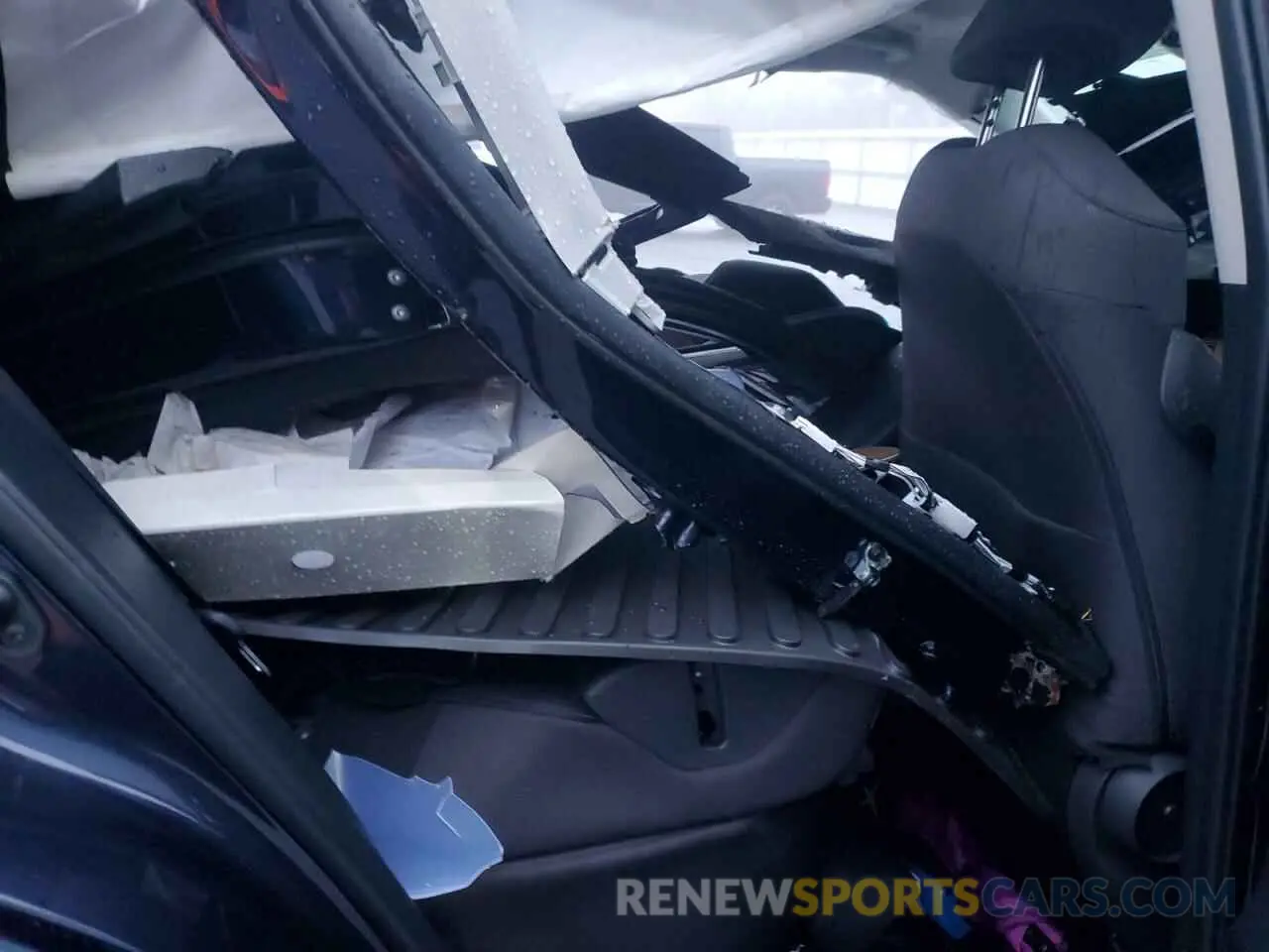 11 Photograph of a damaged car 2T3P1RFV1RW424086 TOYOTA RAV4 2024