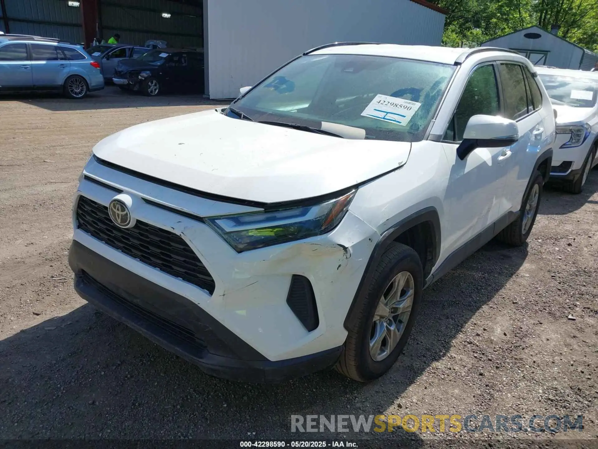 2 Photograph of a damaged car 2T3P1RFV1RW428767 TOYOTA RAV4 2024